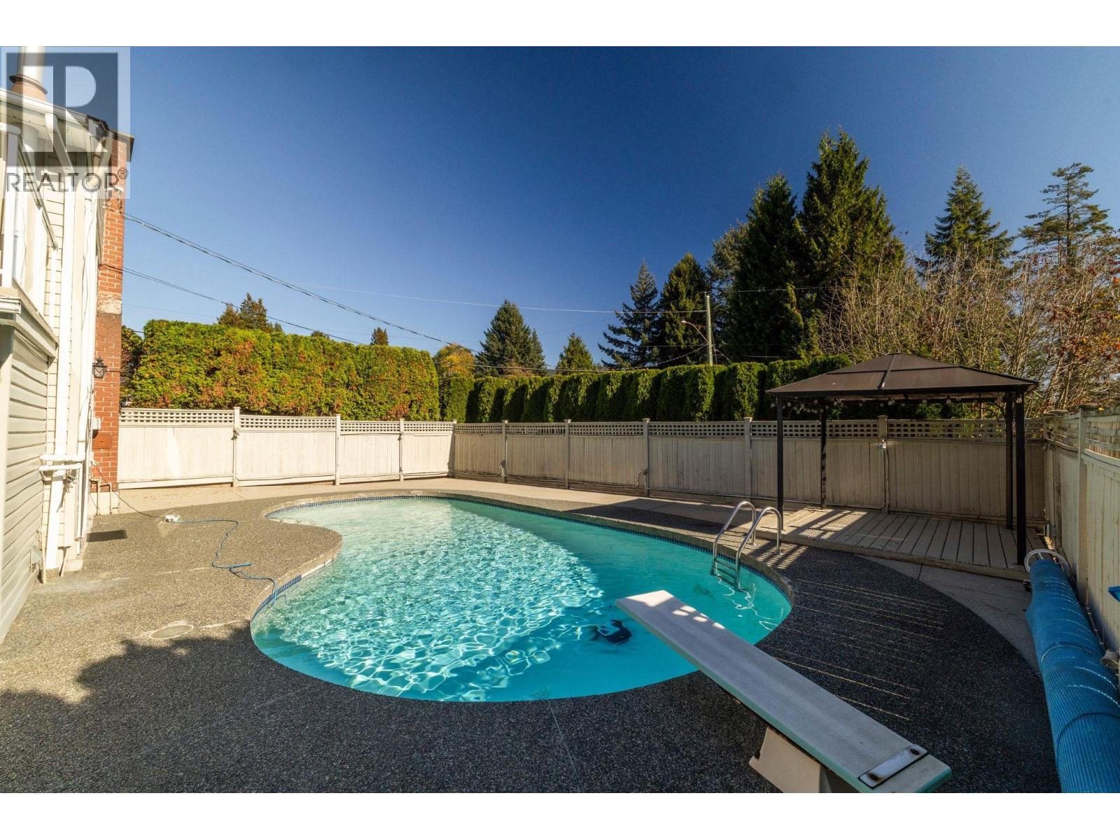 2007 Floralynn Crescent Property Photo 29