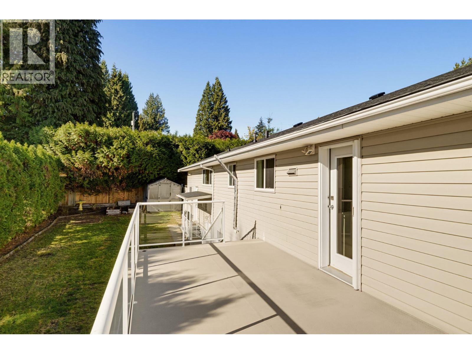 2007 Floralynn Crescent Property Photo 30