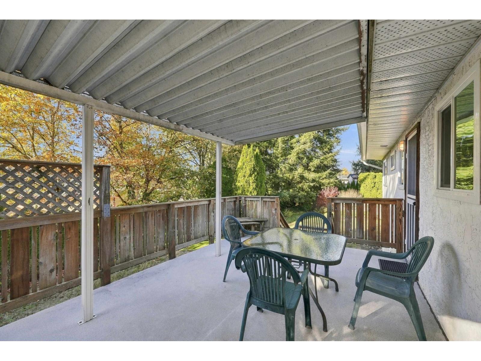 6355 183 Street Property Photo 15