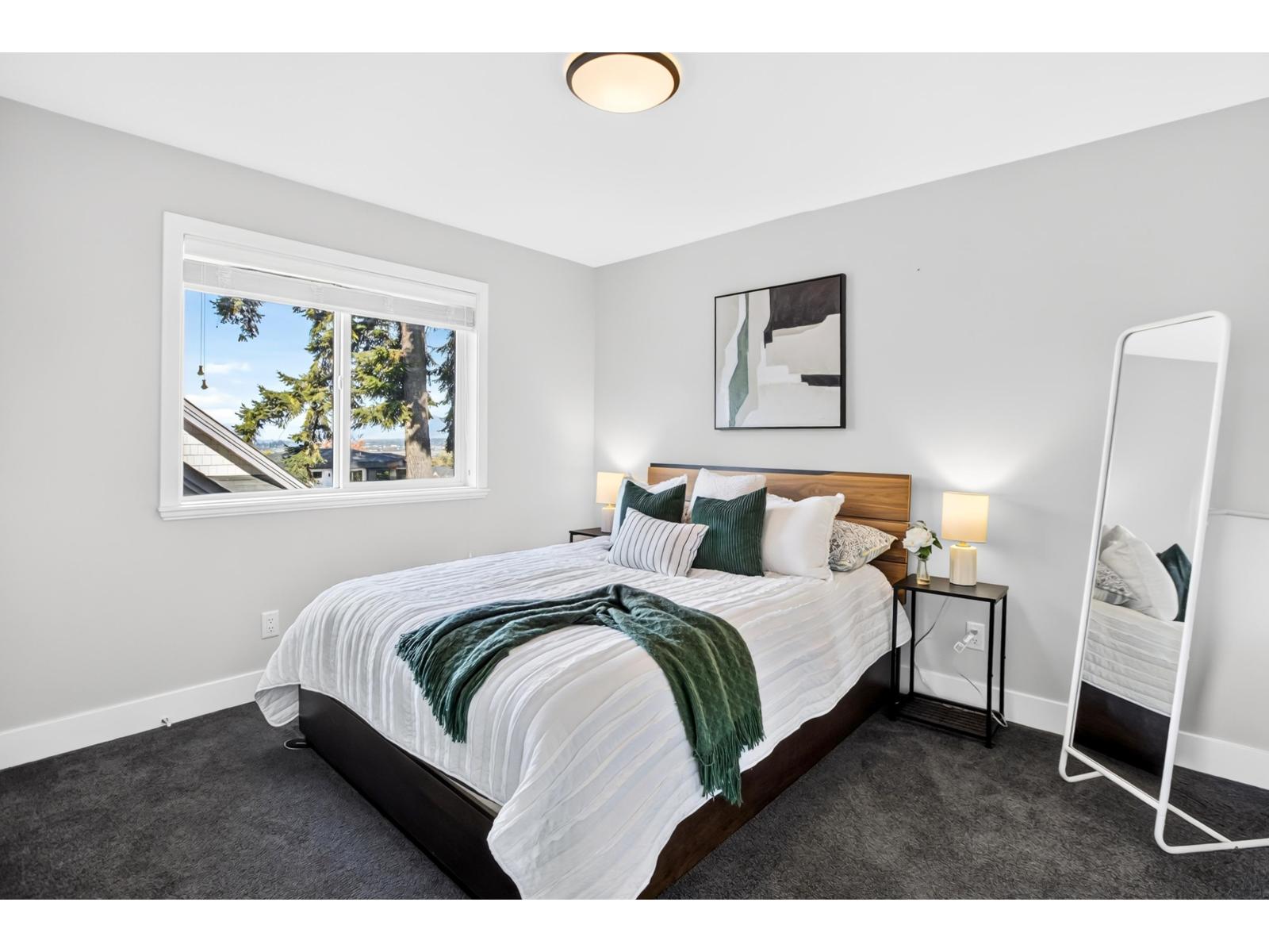 2784 164 Street Property Photo 25