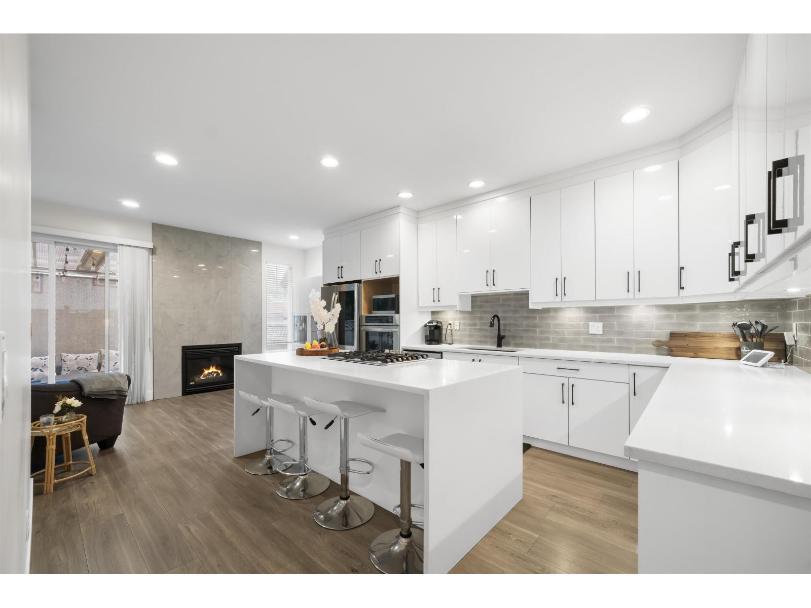 5814 122 Street Property Photo 11