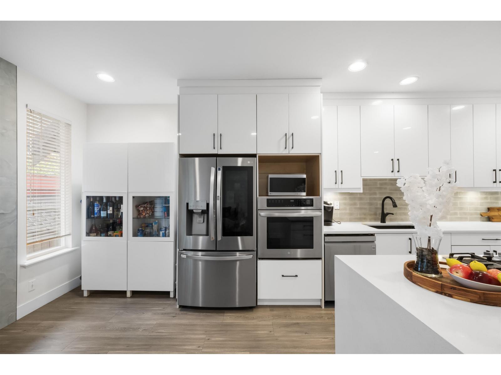 5814 122 Street Property Photo 14