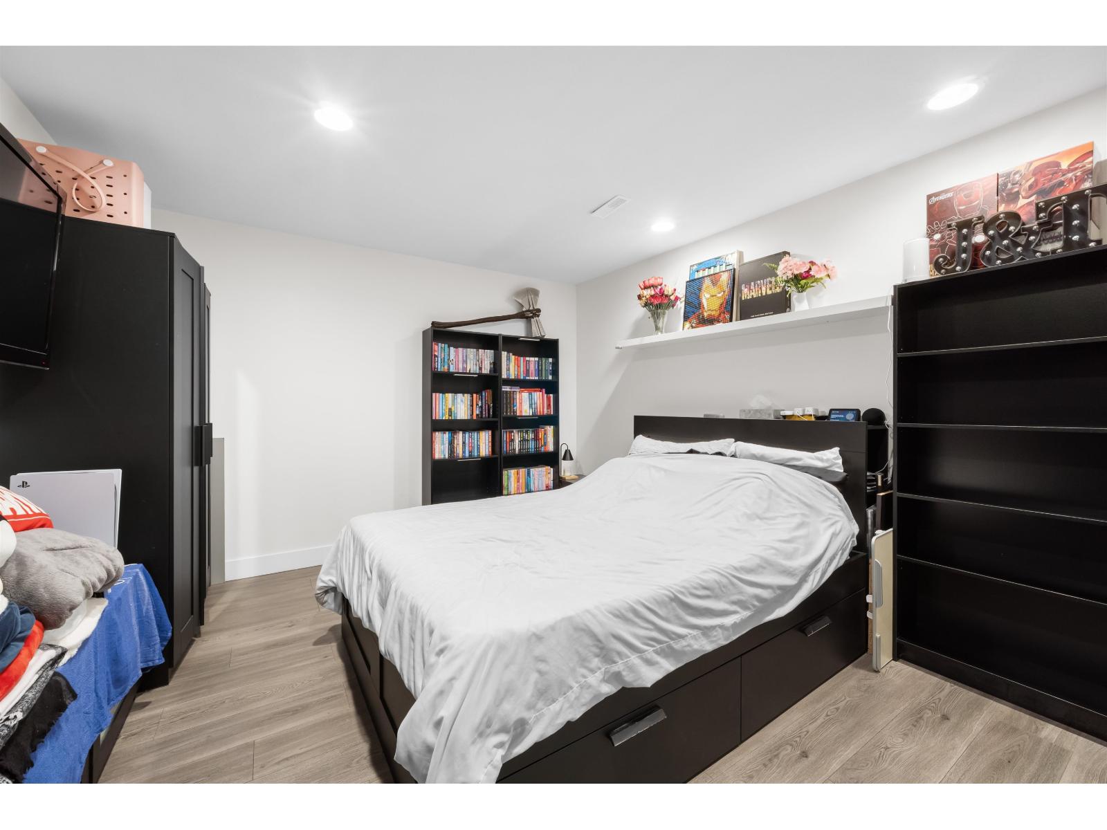 5814 122 Street Property Photo 36