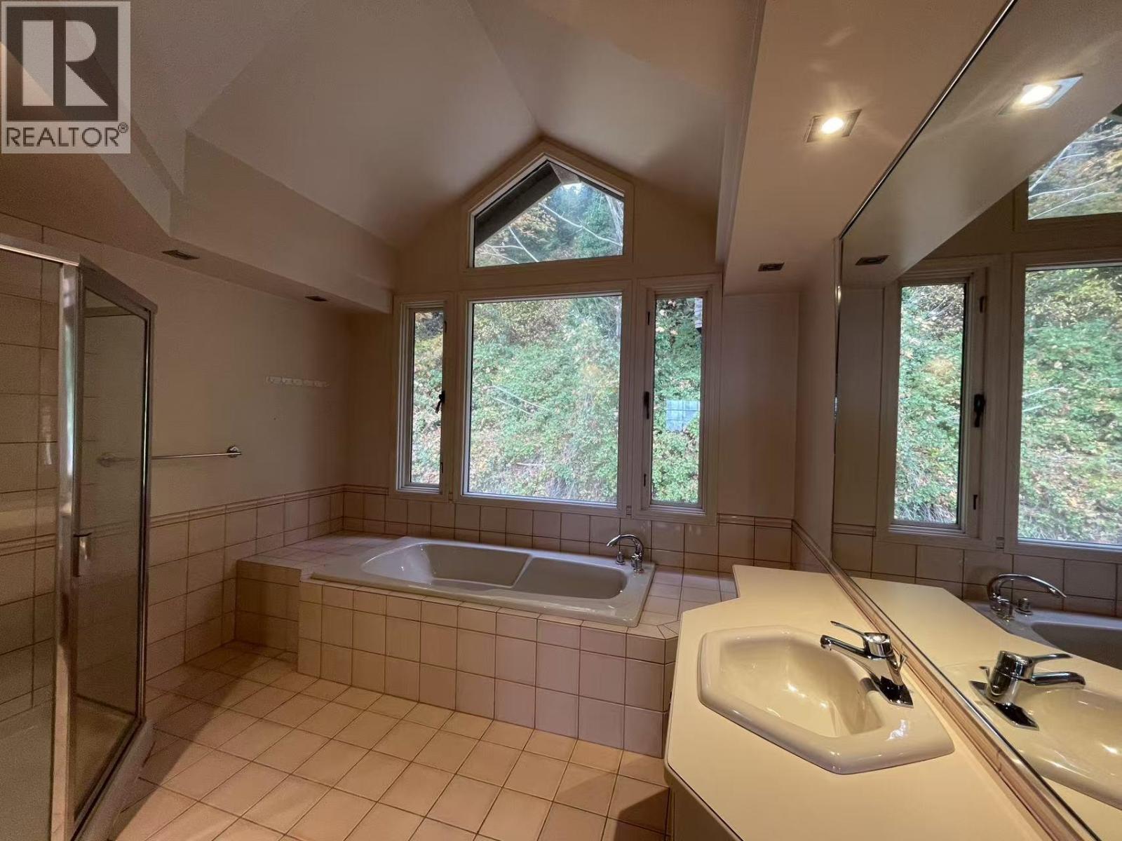 413 Tsawwassen Beach Road Property Photo 10