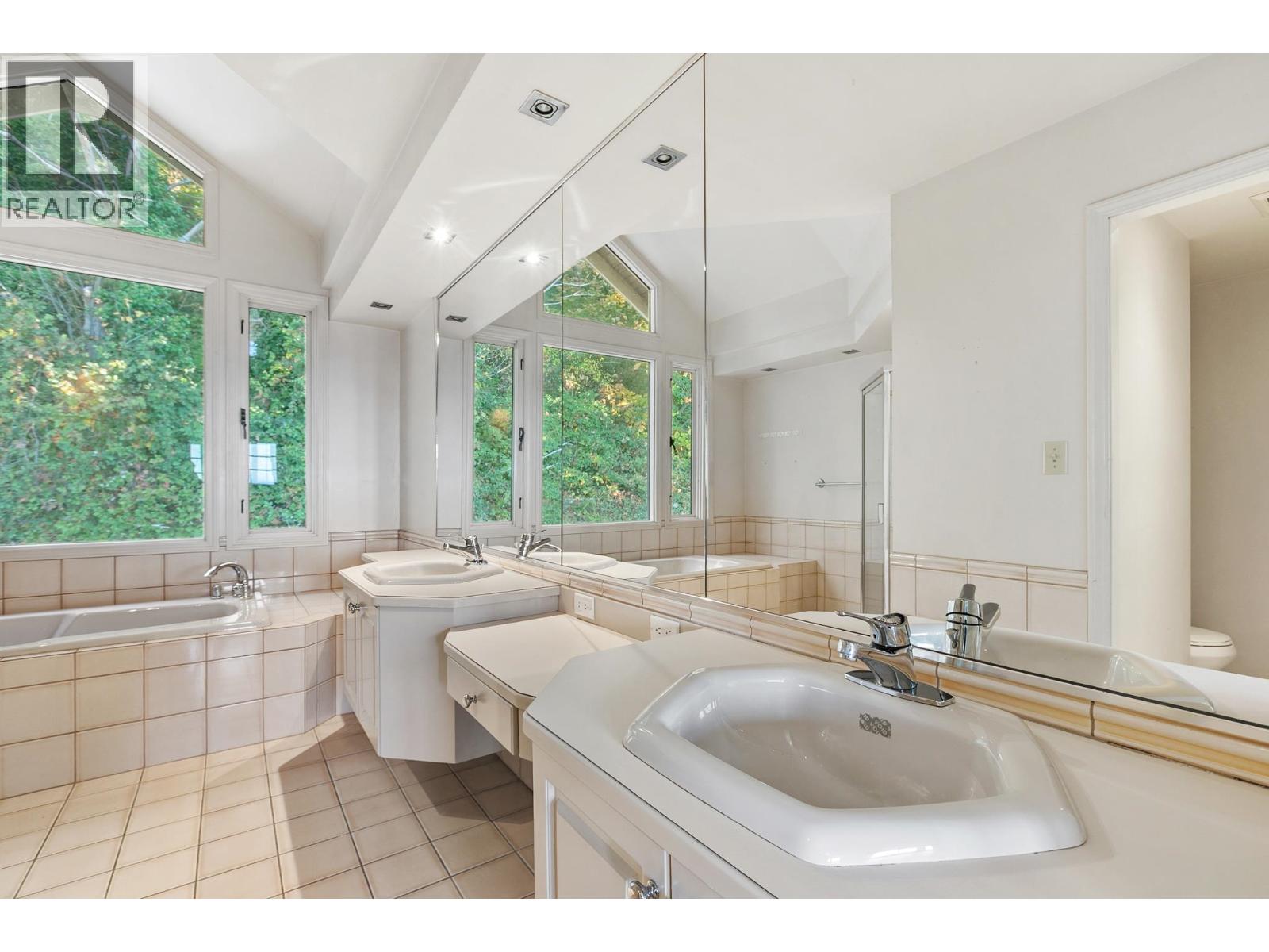413 Tsawwassen Beach Road Property Photo 30