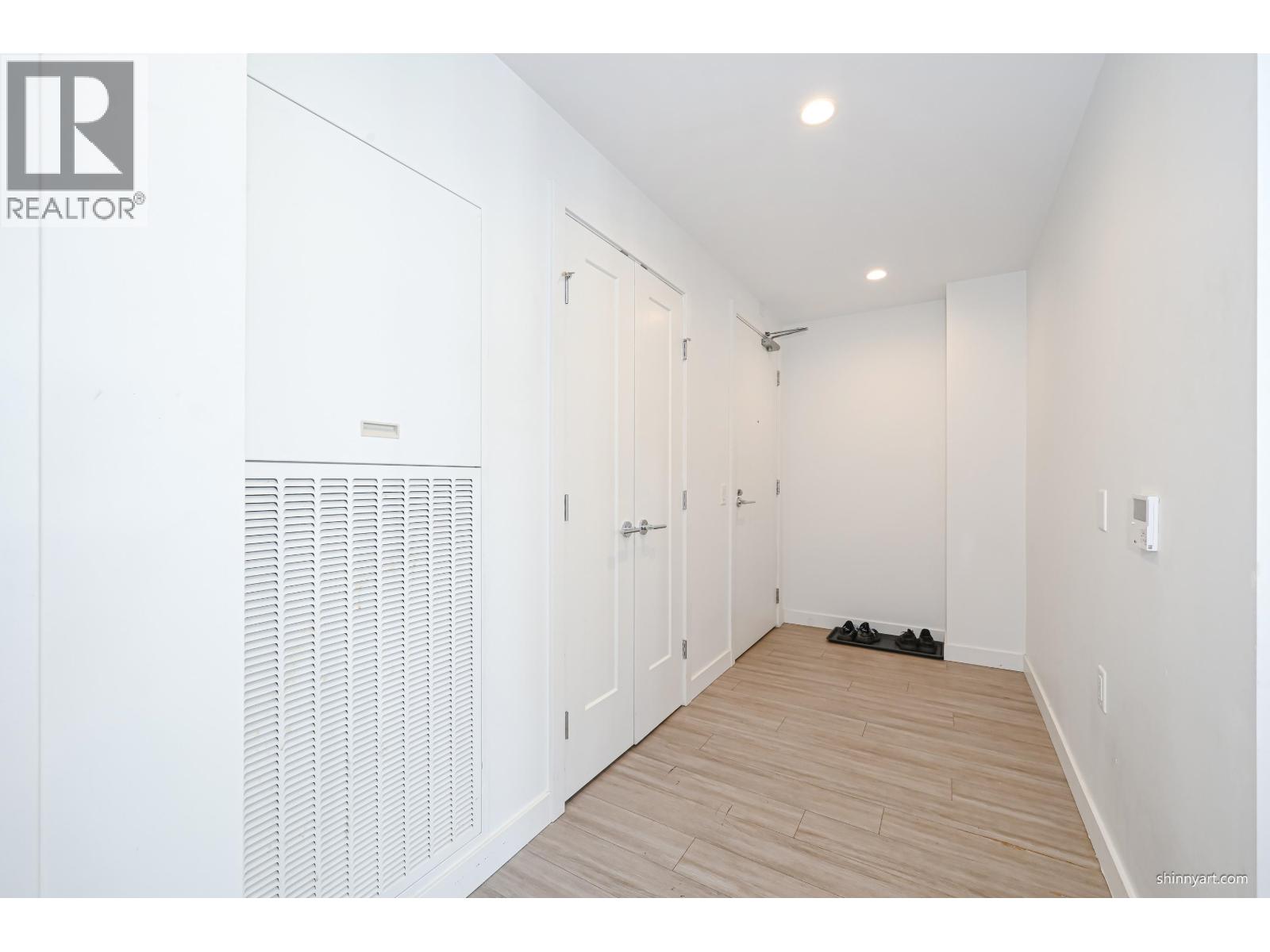 2307 2351 Beta Avenue Property Photo 7