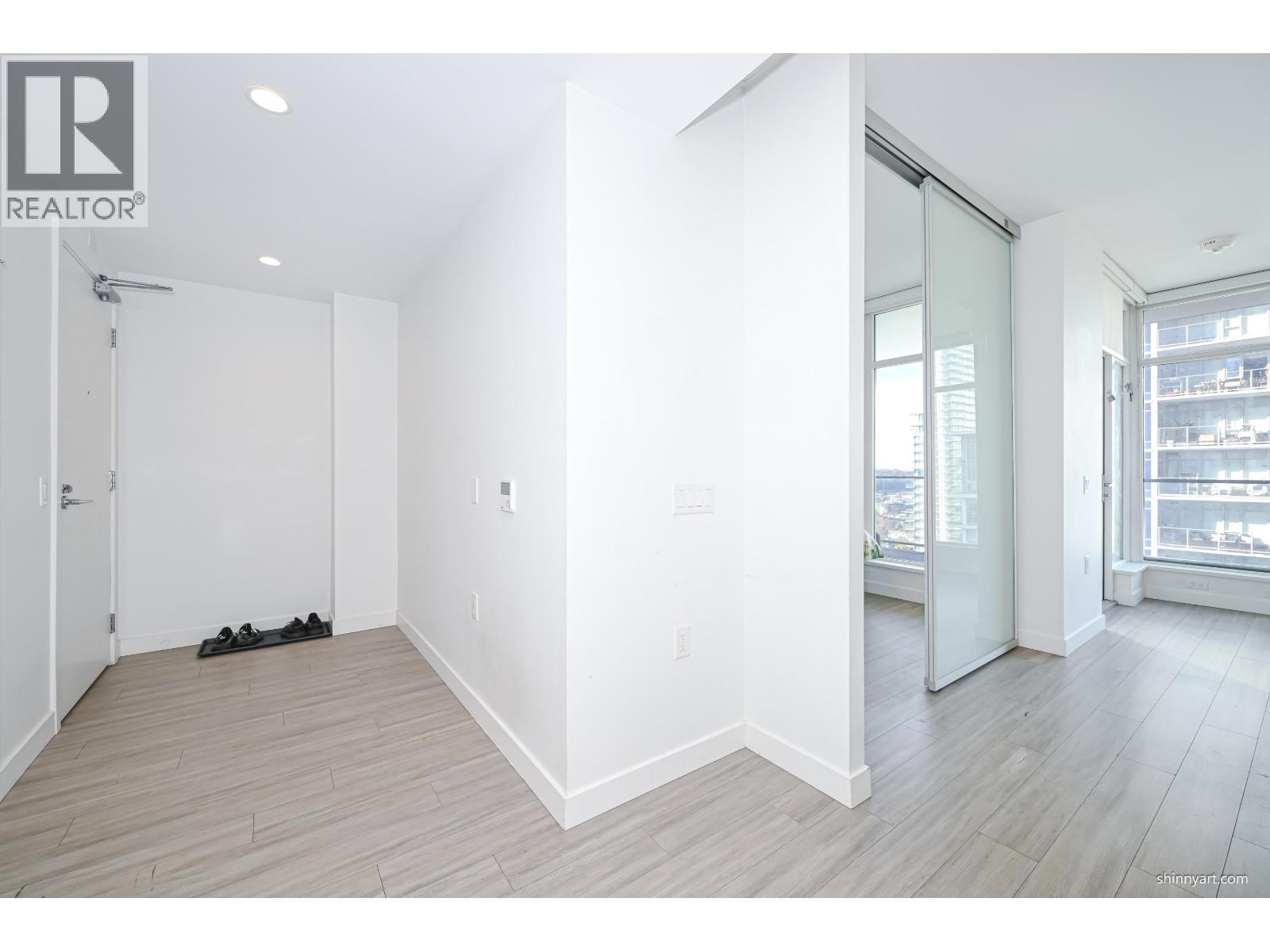 2307 2351 Beta Avenue Property Photo 8