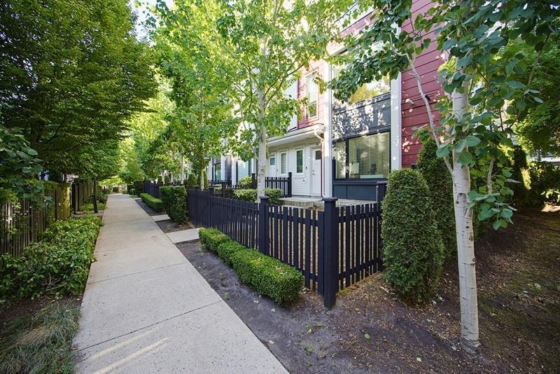 190 2277 Oak Meadows Drive Property Photo 3