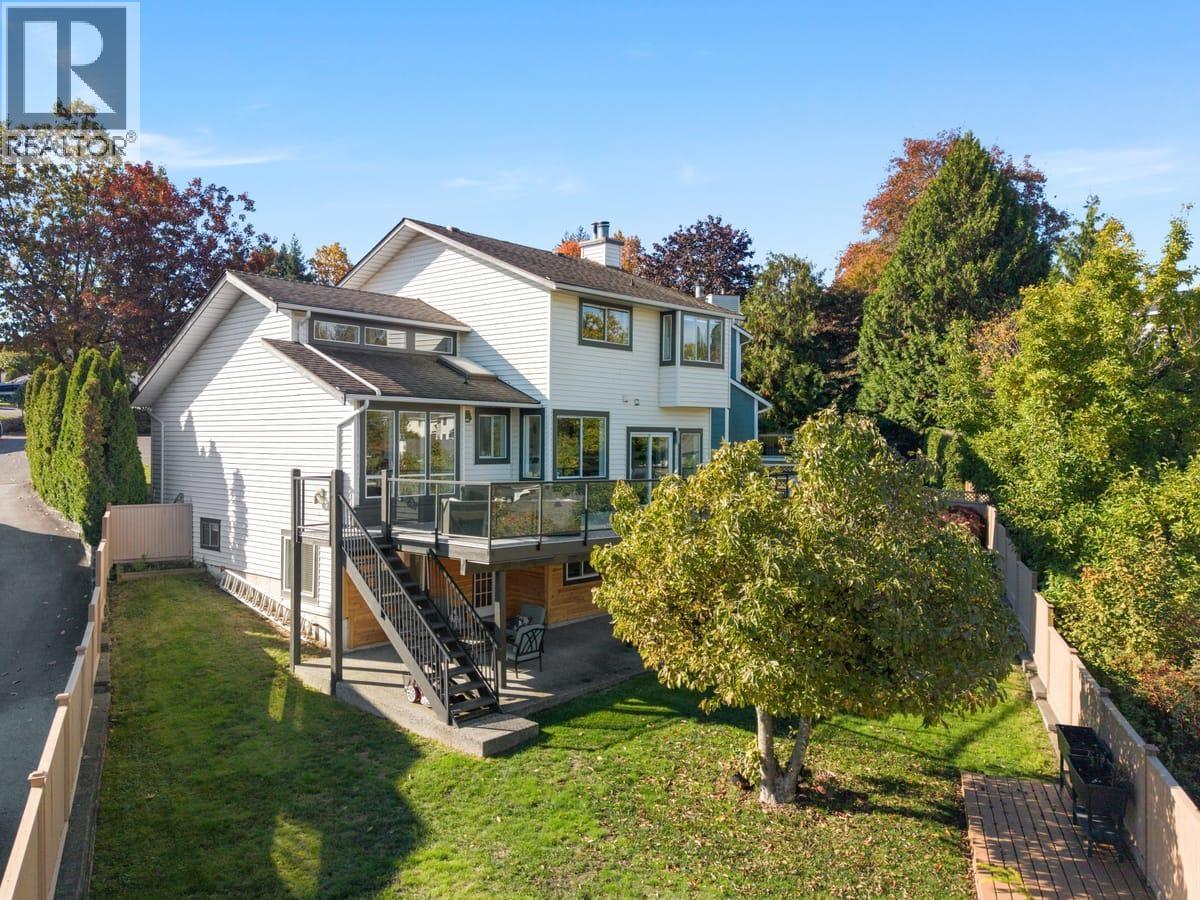 2137 Parapet Terrace Property Photo 1