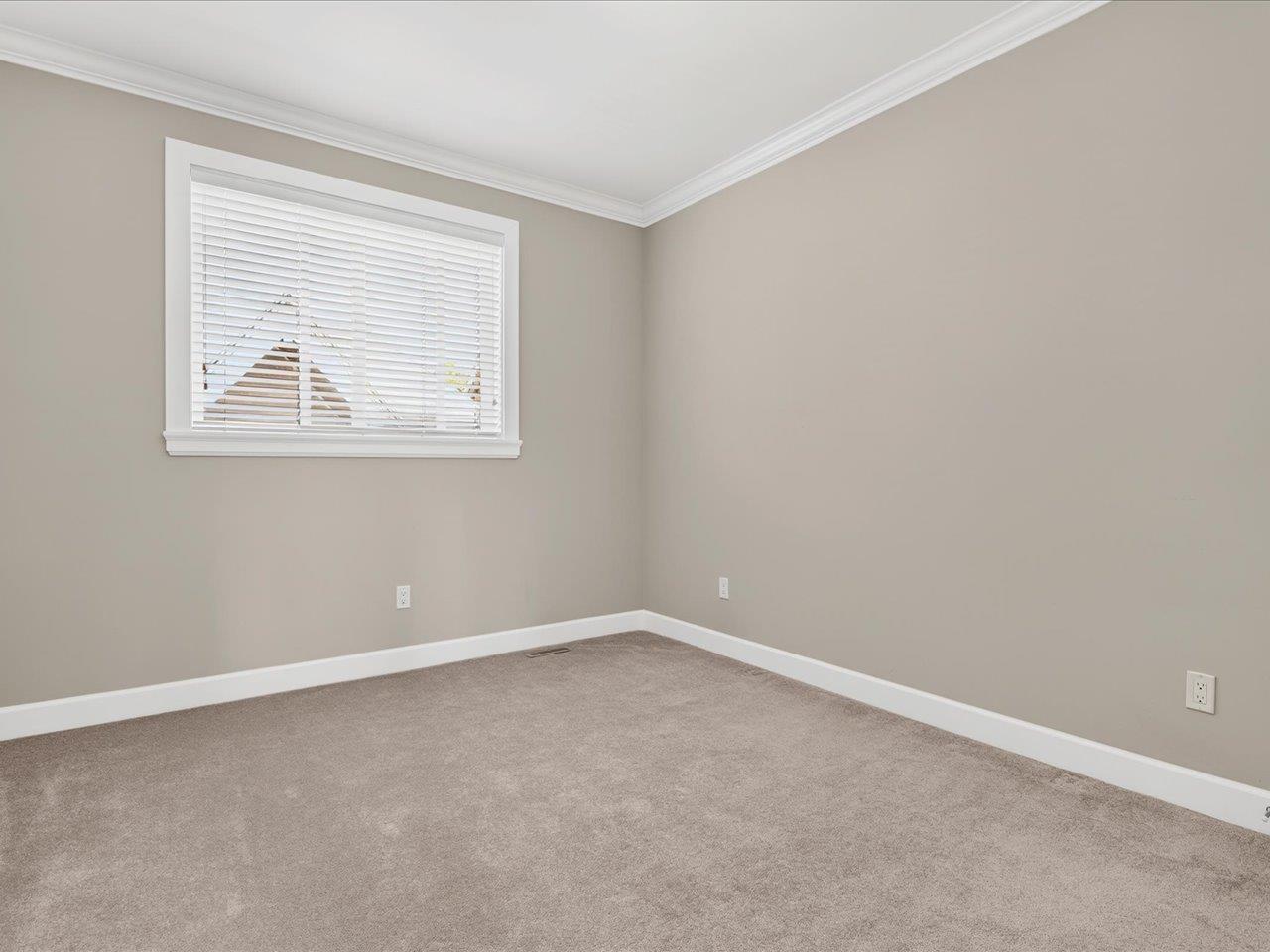 337 171a Street Property Photo 27