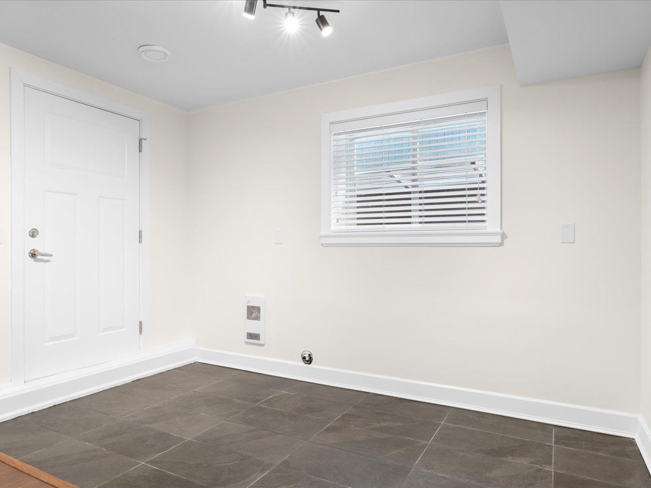 337 171a Street Property Photo 33