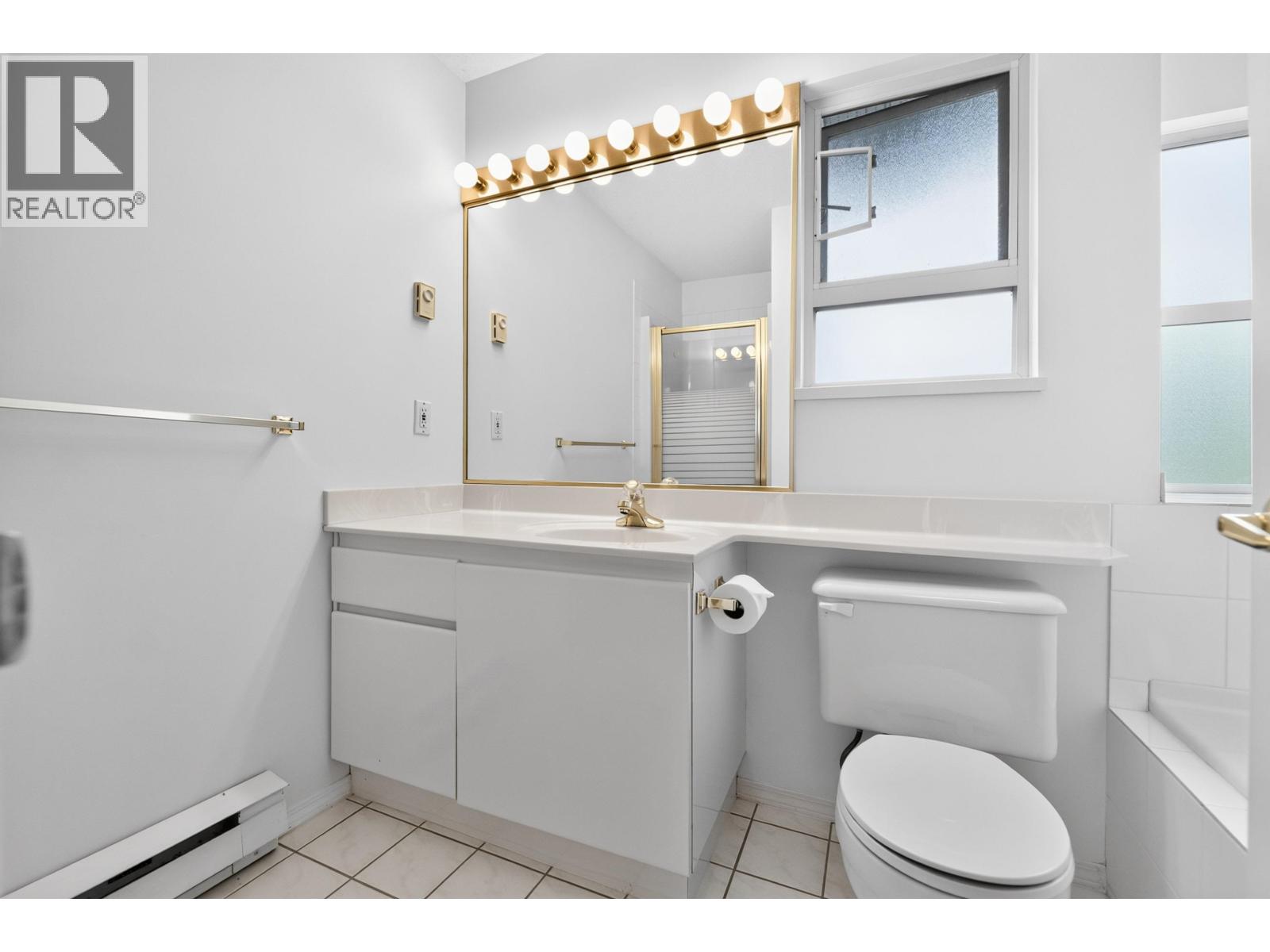 1171 O'flaherty Gate Property Photo 12