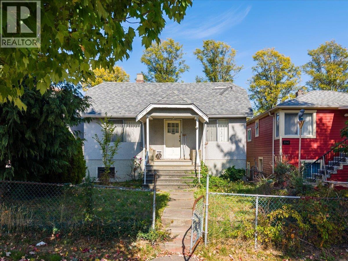 2741 Euclid Avenue Property Photo 1