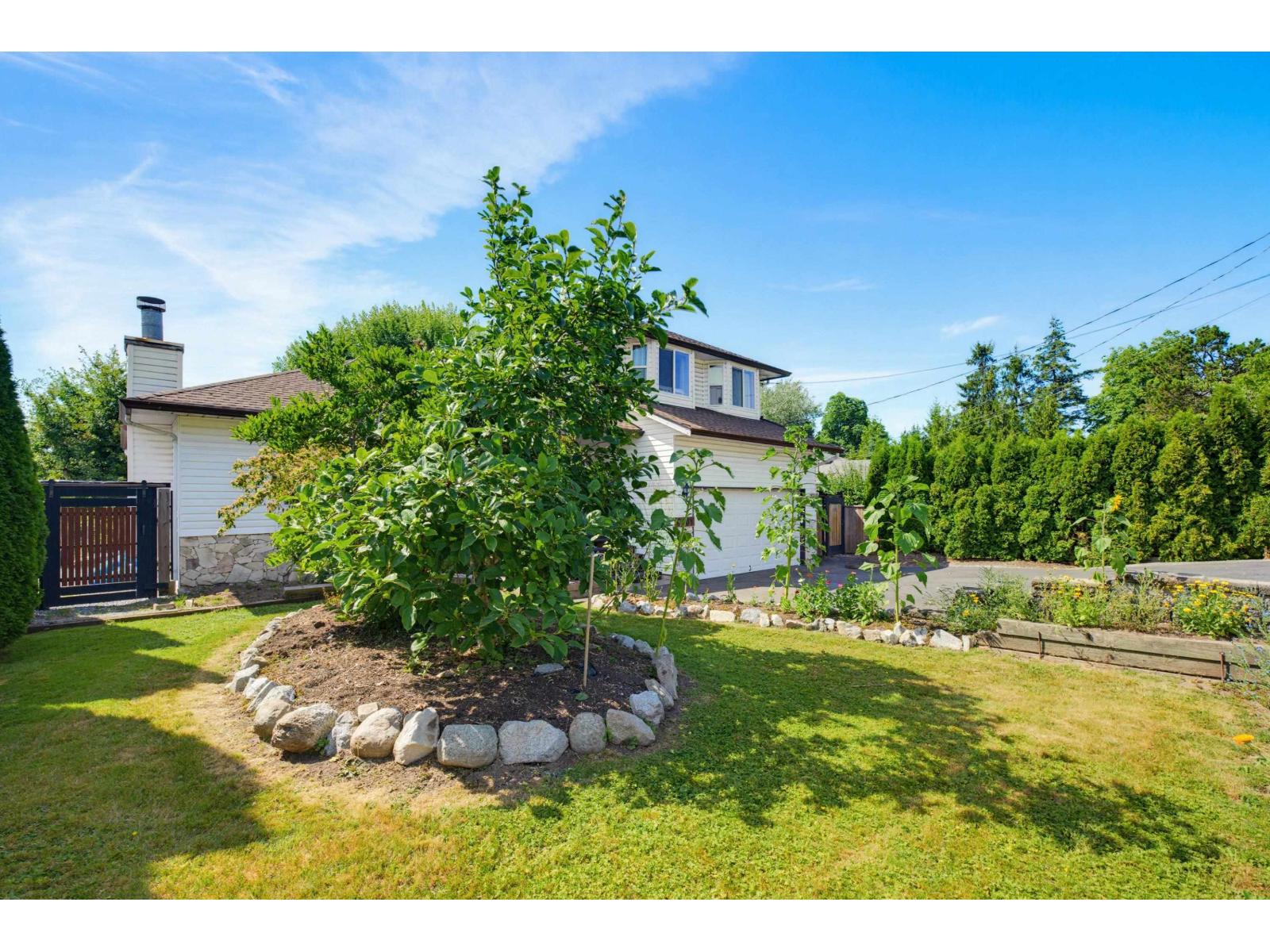 4881 216 Street Property Photo 2