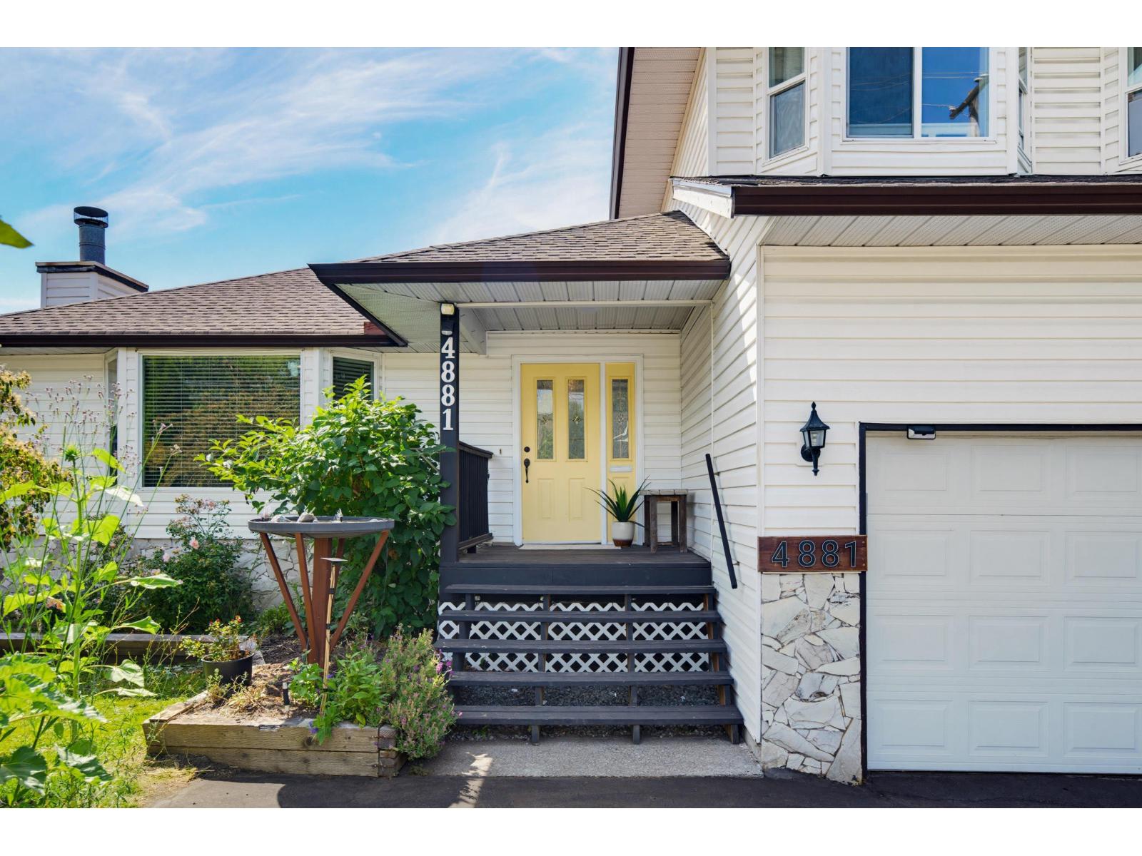 4881 216 Street Property Photo 3