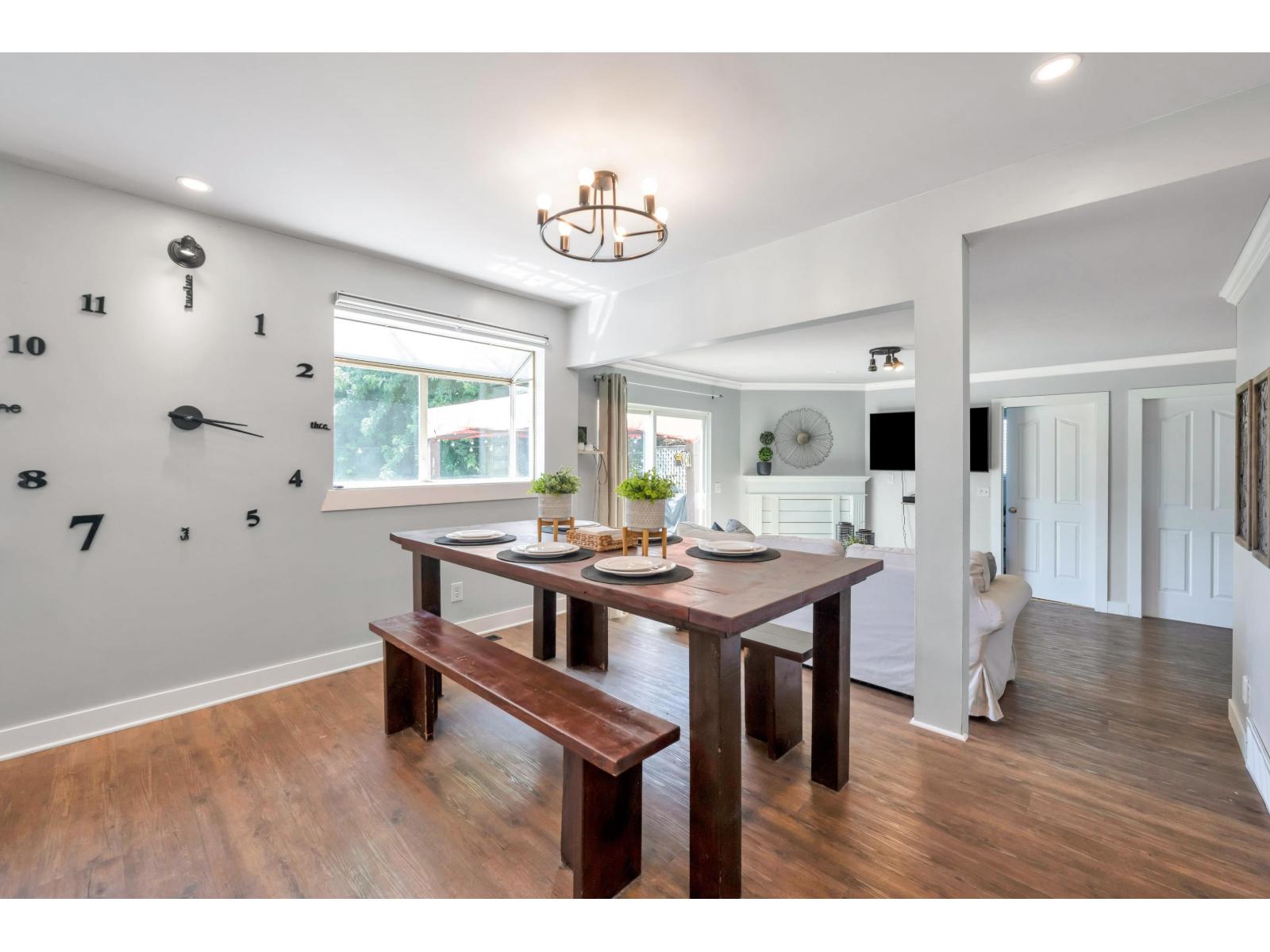 4881 216 Street Property Photo 12