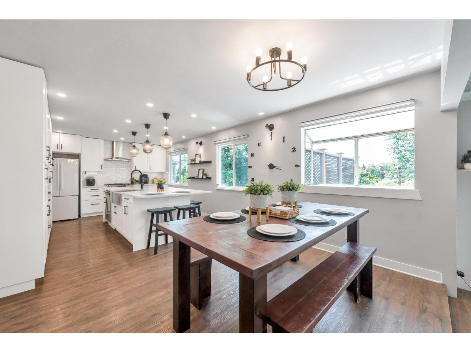 4881 216 Street Property Photo 13