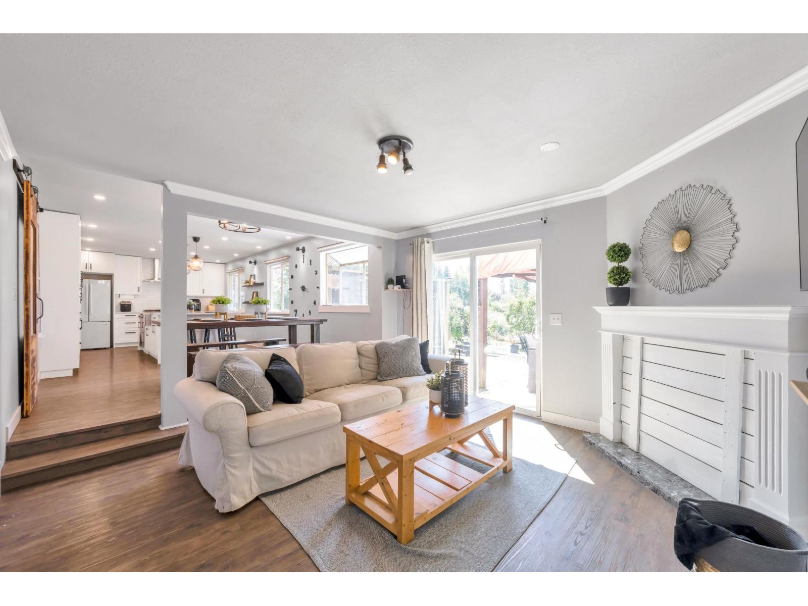 4881 216 Street Property Photo 16