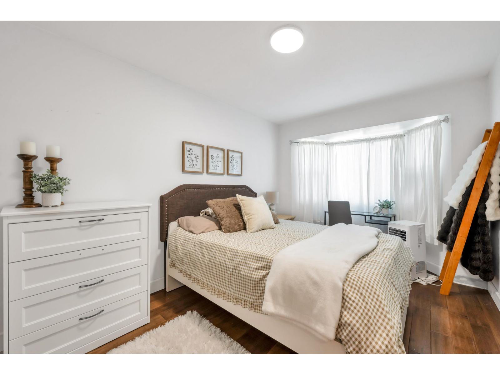 4881 216 Street Property Photo 23