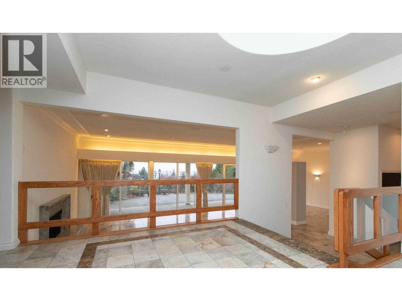 770 King Georges Way Property Photo 3