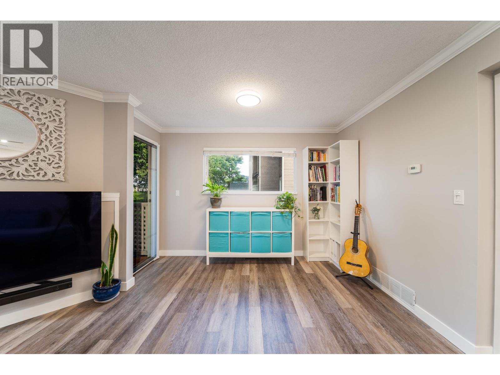 12 5740 Garrison Road Property Photo 7