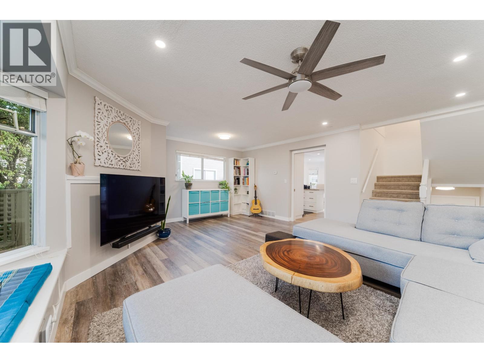 12 5740 Garrison Road Property Photo 8