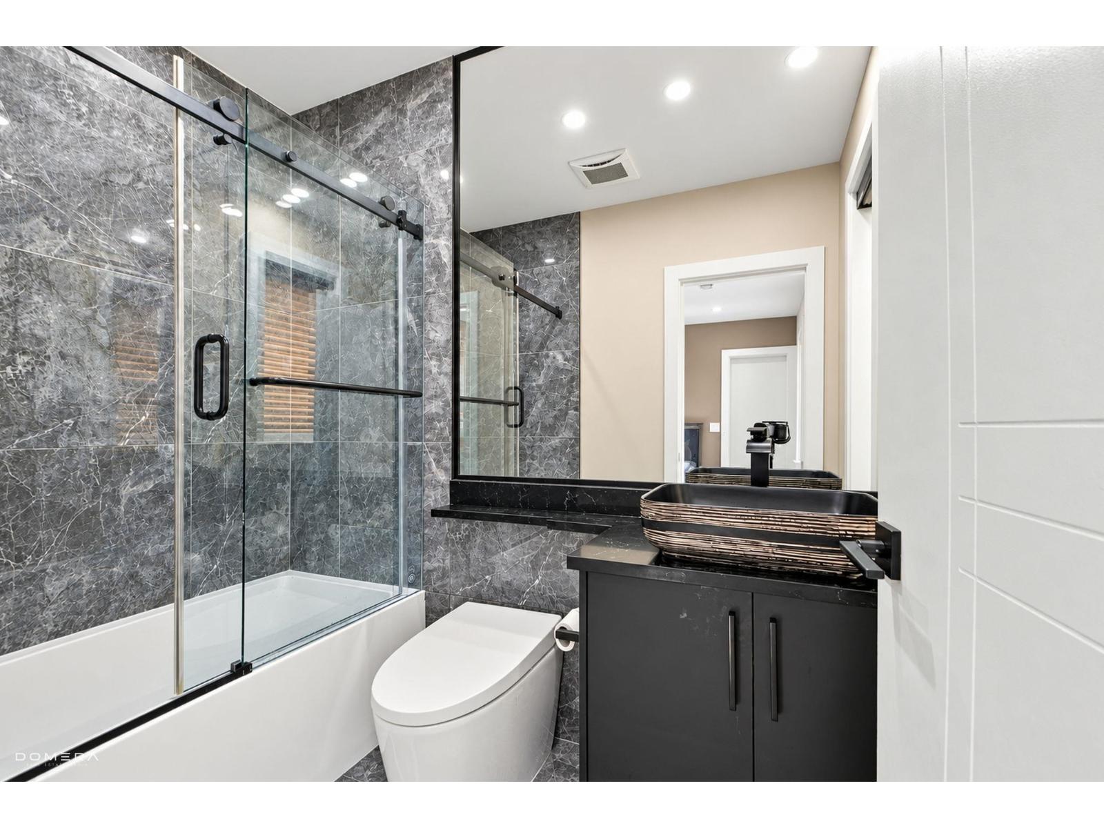 11427 85a Avenue Property Photo 14