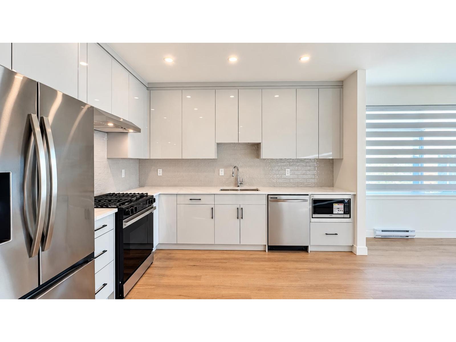 R3177467 Property Photo 8