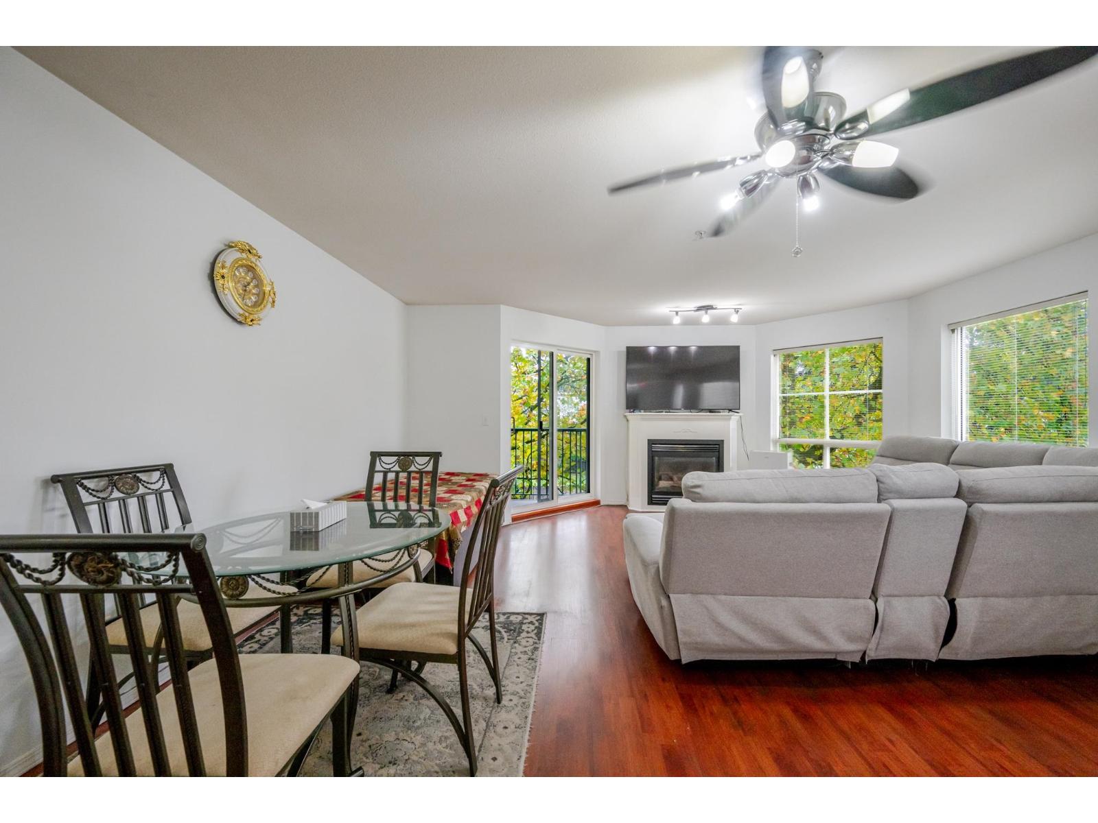 302 2435 Center Street Property Photo 3