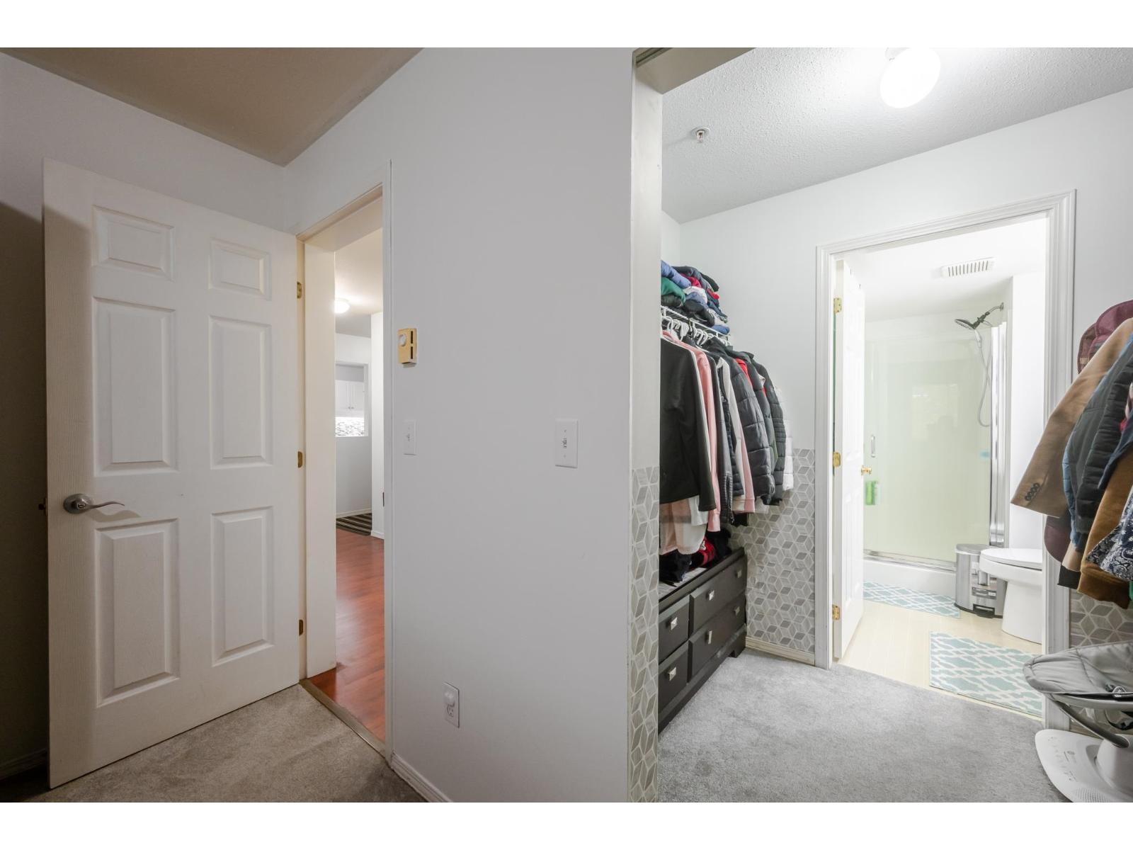 302 2435 Center Street Property Photo 23