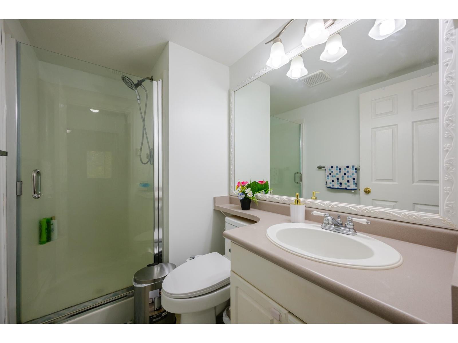302 2435 Center Street Property Photo 24