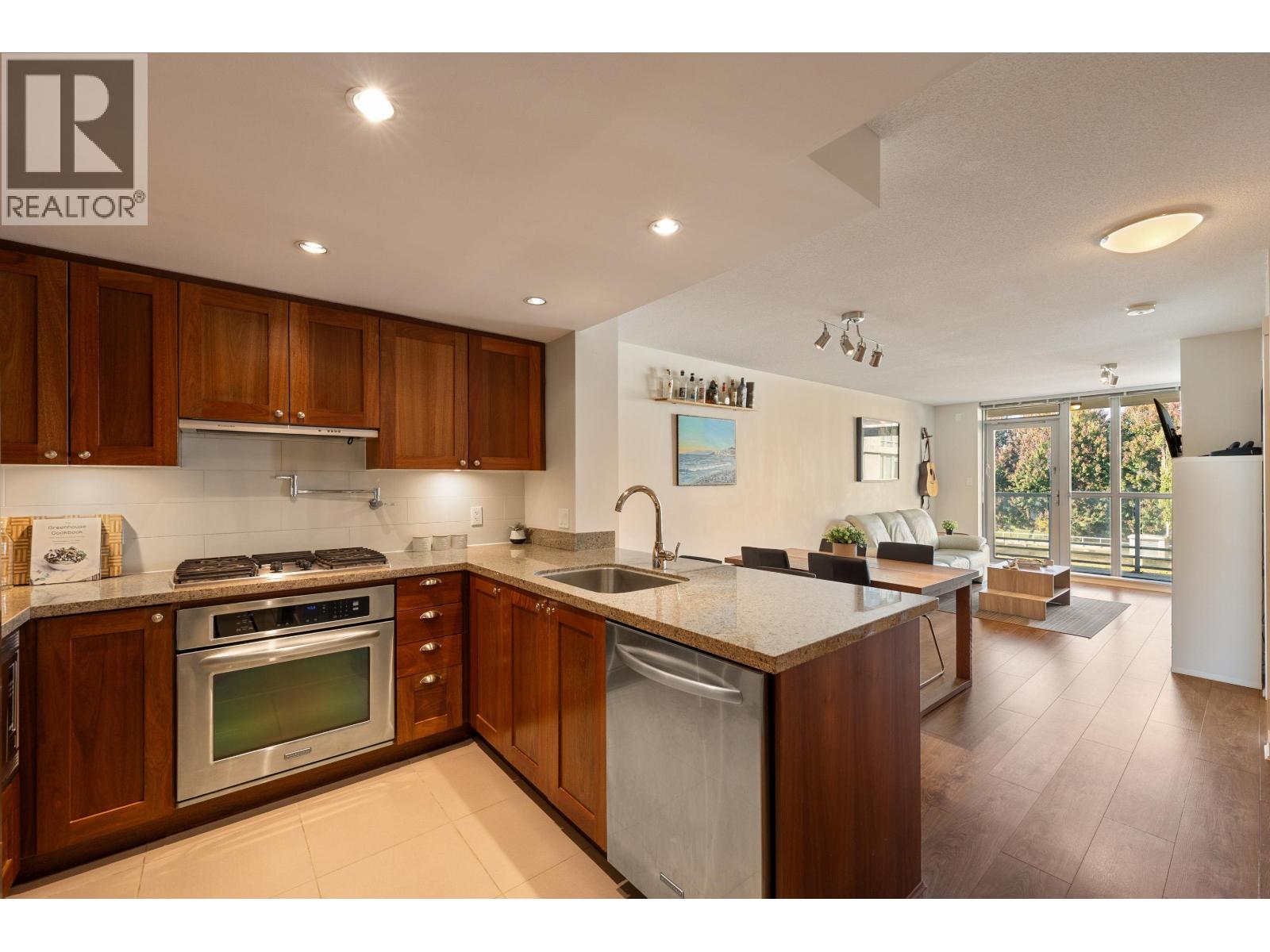 317 9373 HEMLOCK DRIVE Property Photo 1