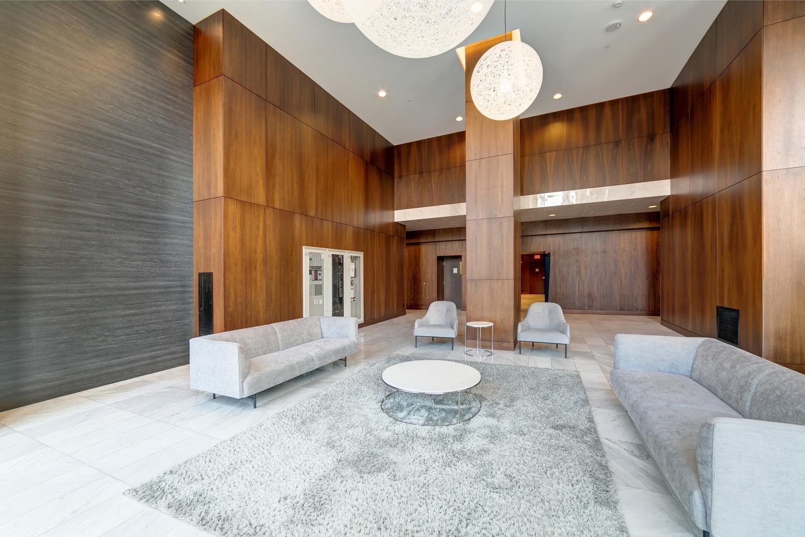 1809 13696 100 Avenue Property Photo 2