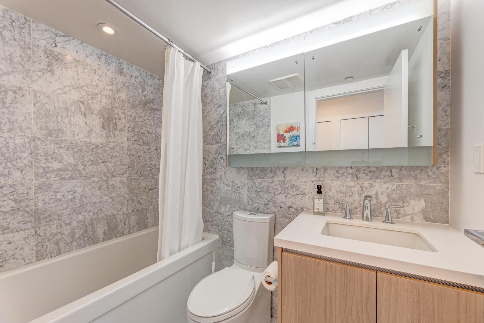 1809 13696 100 Avenue Property Photo 13