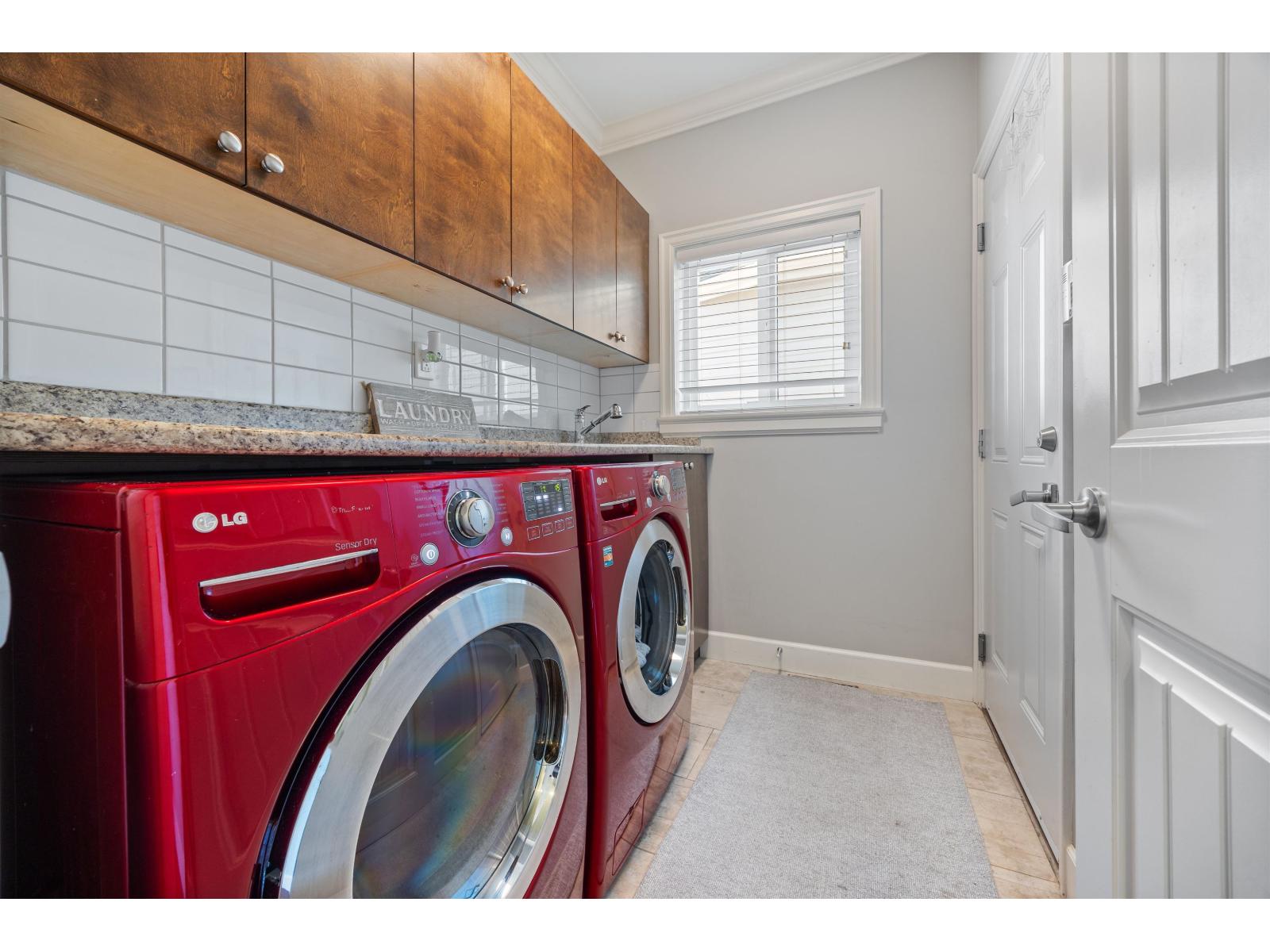 17433 1 Avenue Property Photo 16