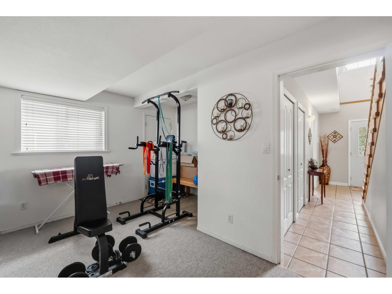 3588 Crestview Avenue Property Photo 9