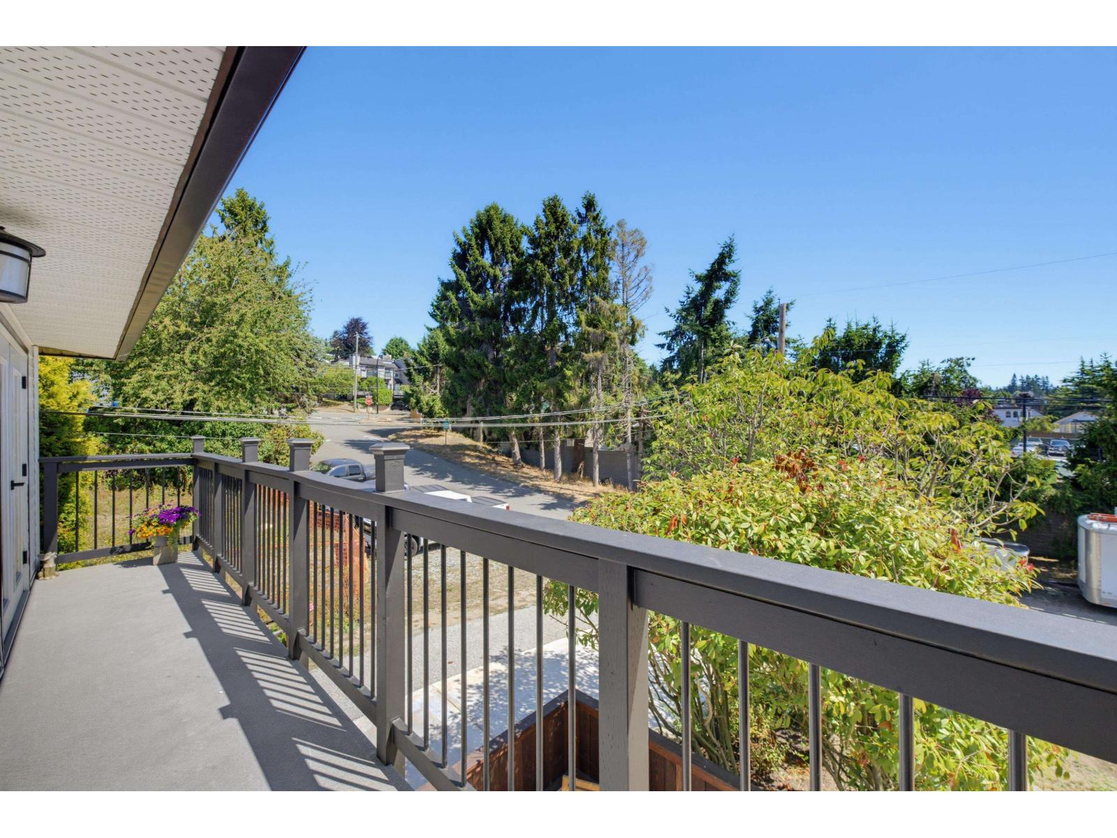 871 Kent Street Property Photo 17