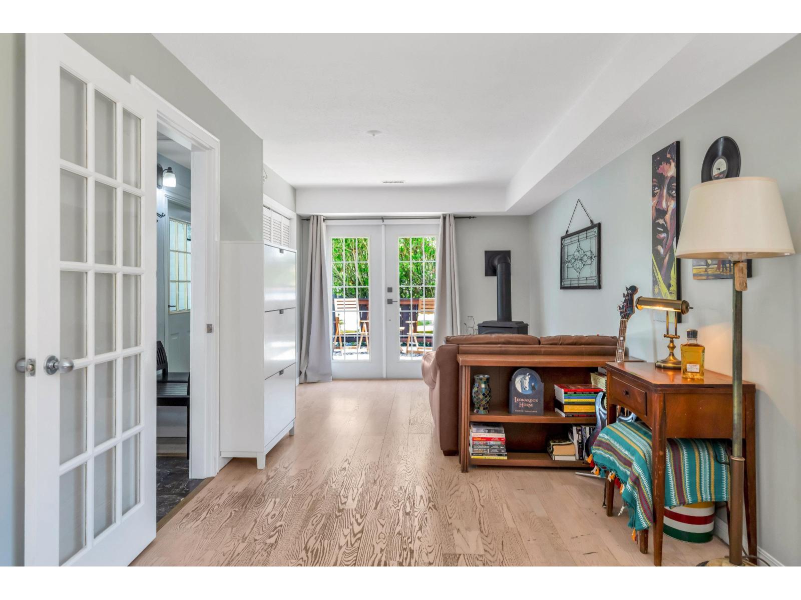 871 Kent Street Property Photo 18