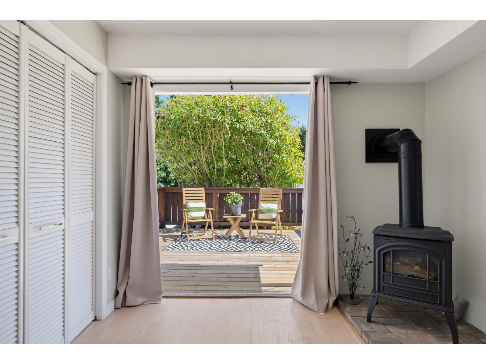 871 Kent Street Property Photo 20