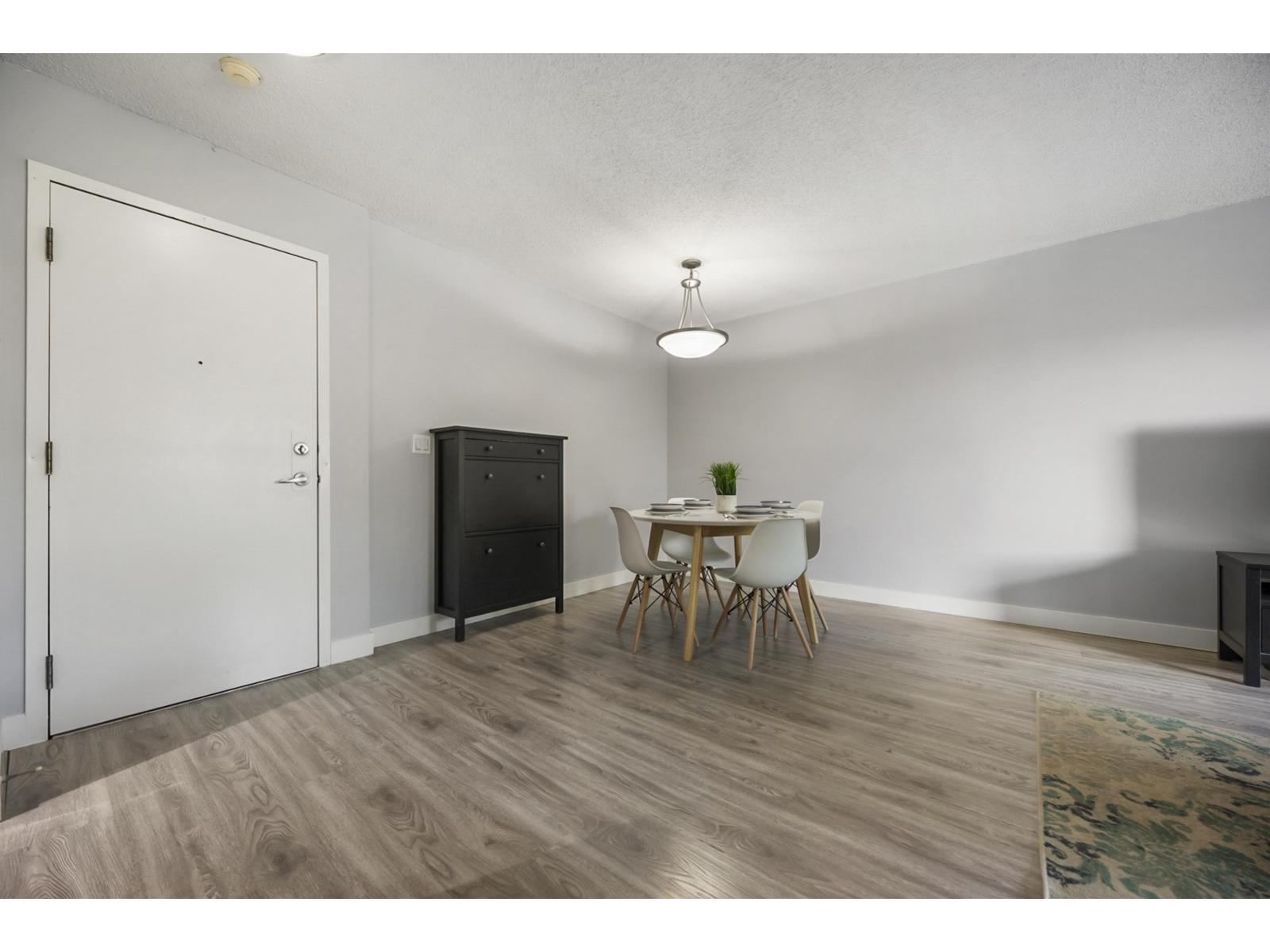 312 5700 200 Street Property Photo 10