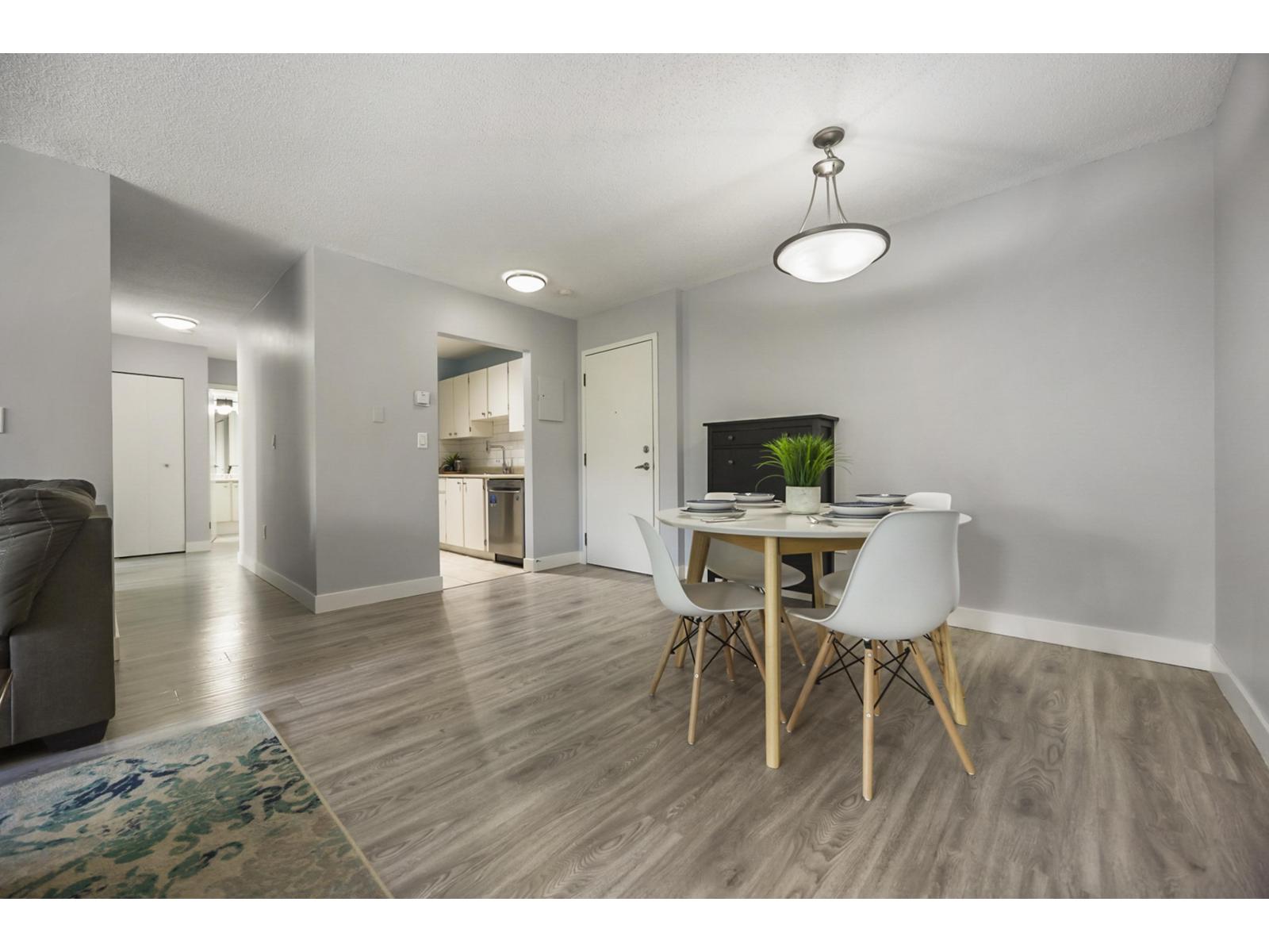 312 5700 200 Street Property Photo 11