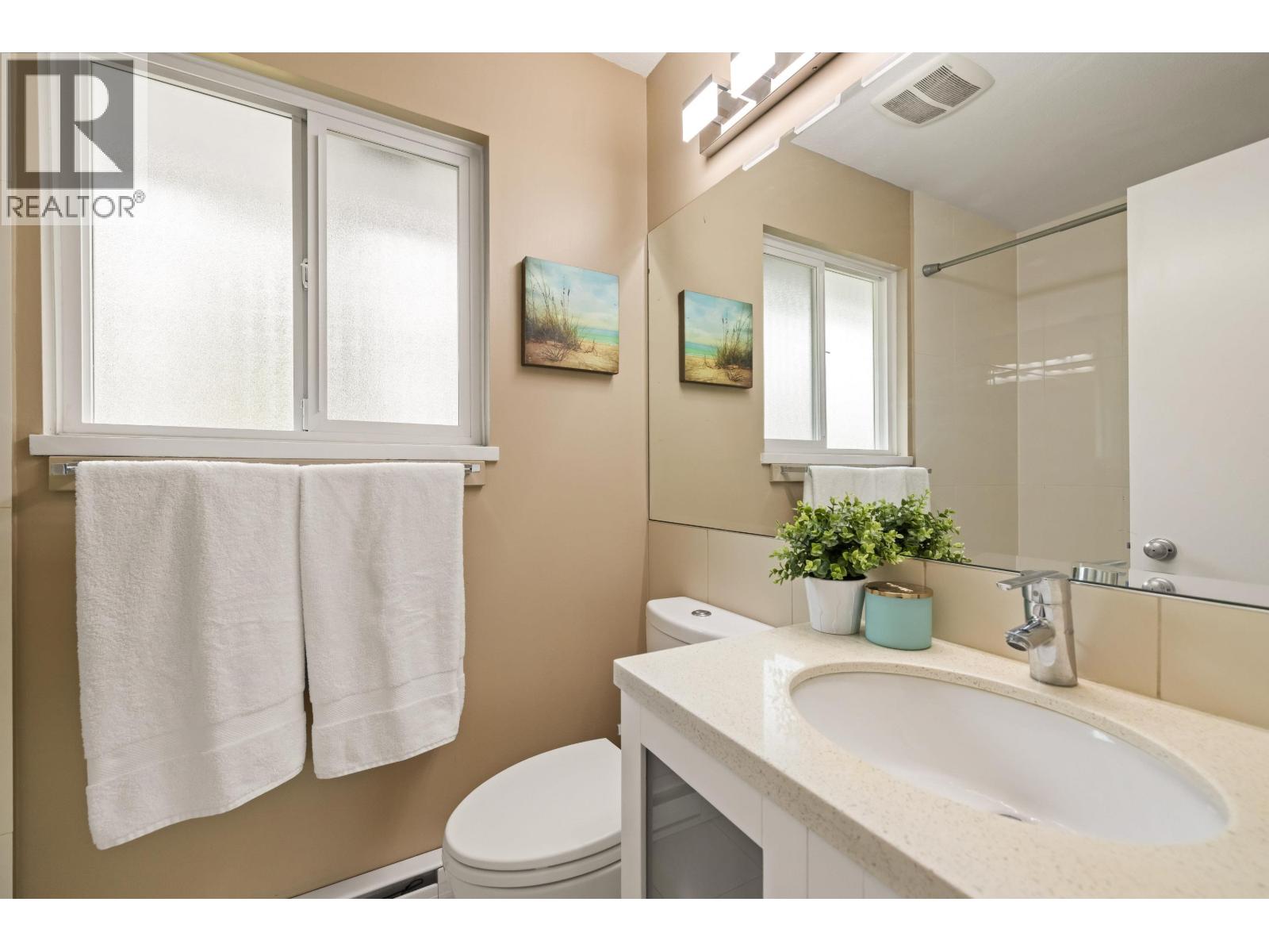 1314 Daimler Street Property Photo 28