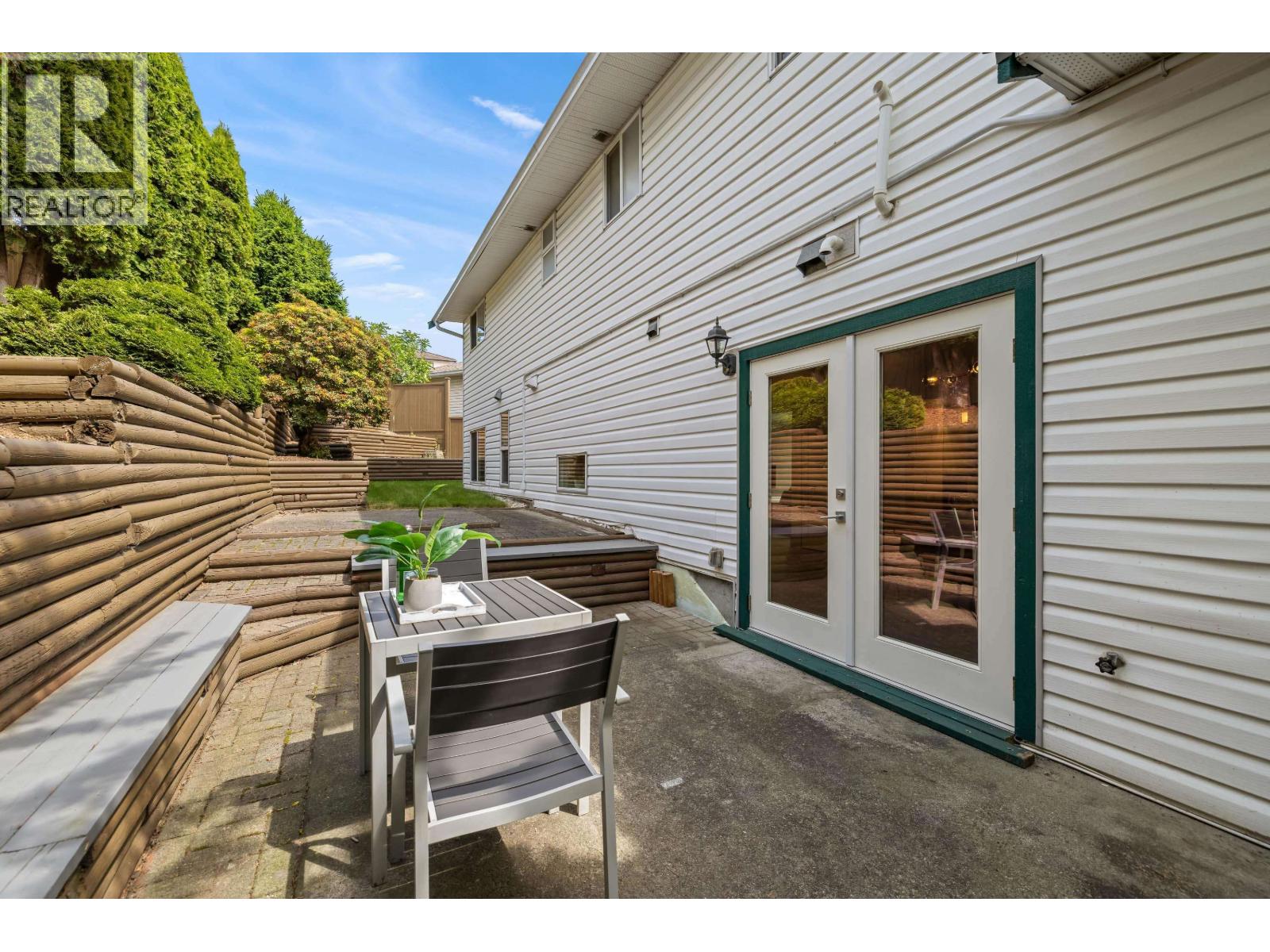 1314 Daimler Street Property Photo 32