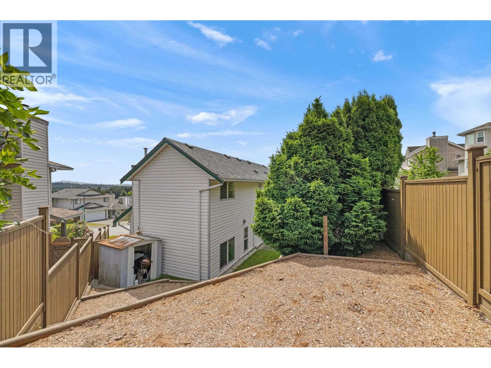 1314 Daimler Street Property Photo 32