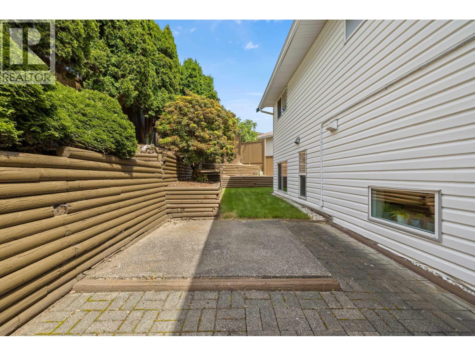 1314 Daimler Street Property Photo 33