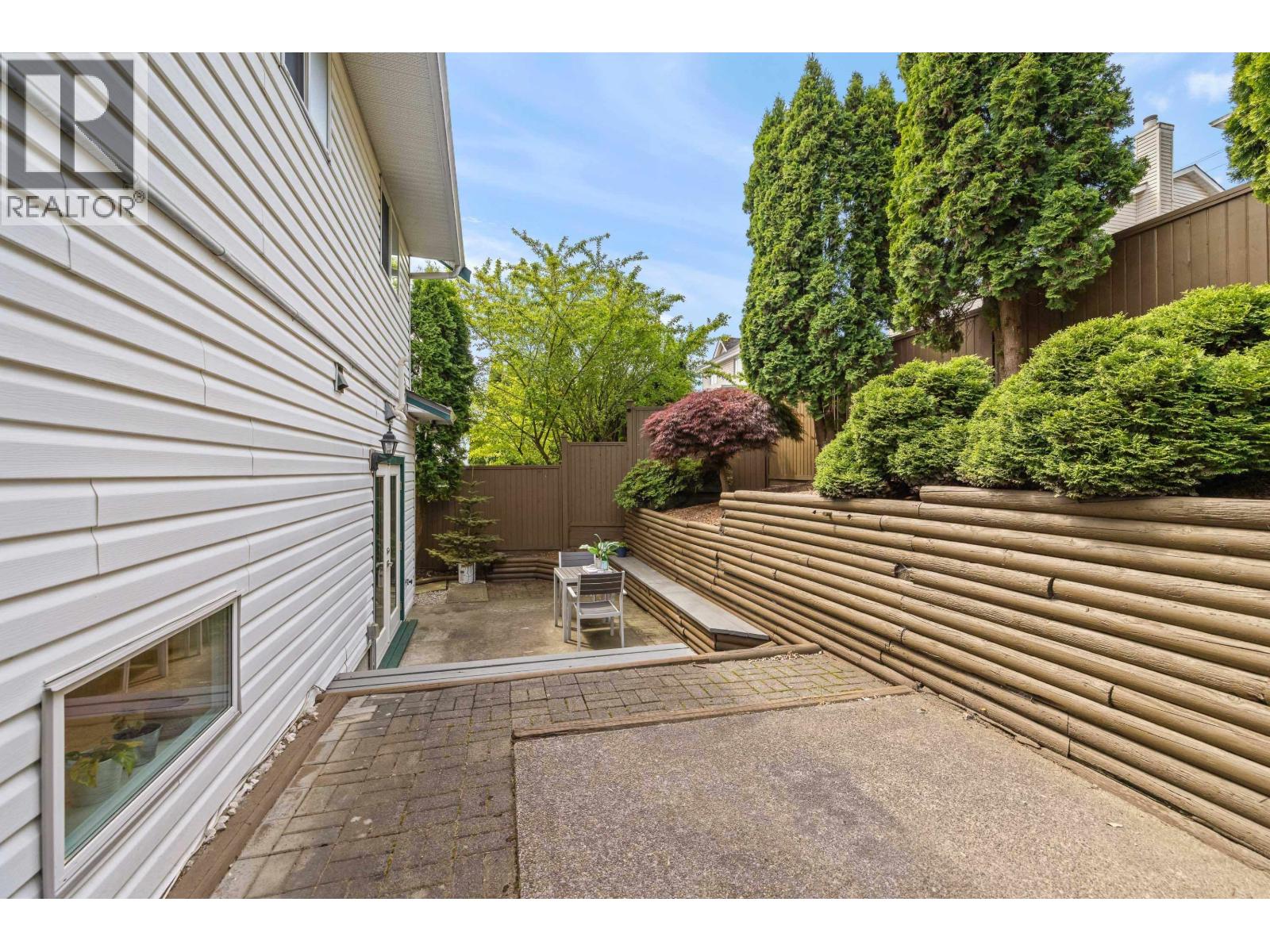 1314 Daimler Street Property Photo 34