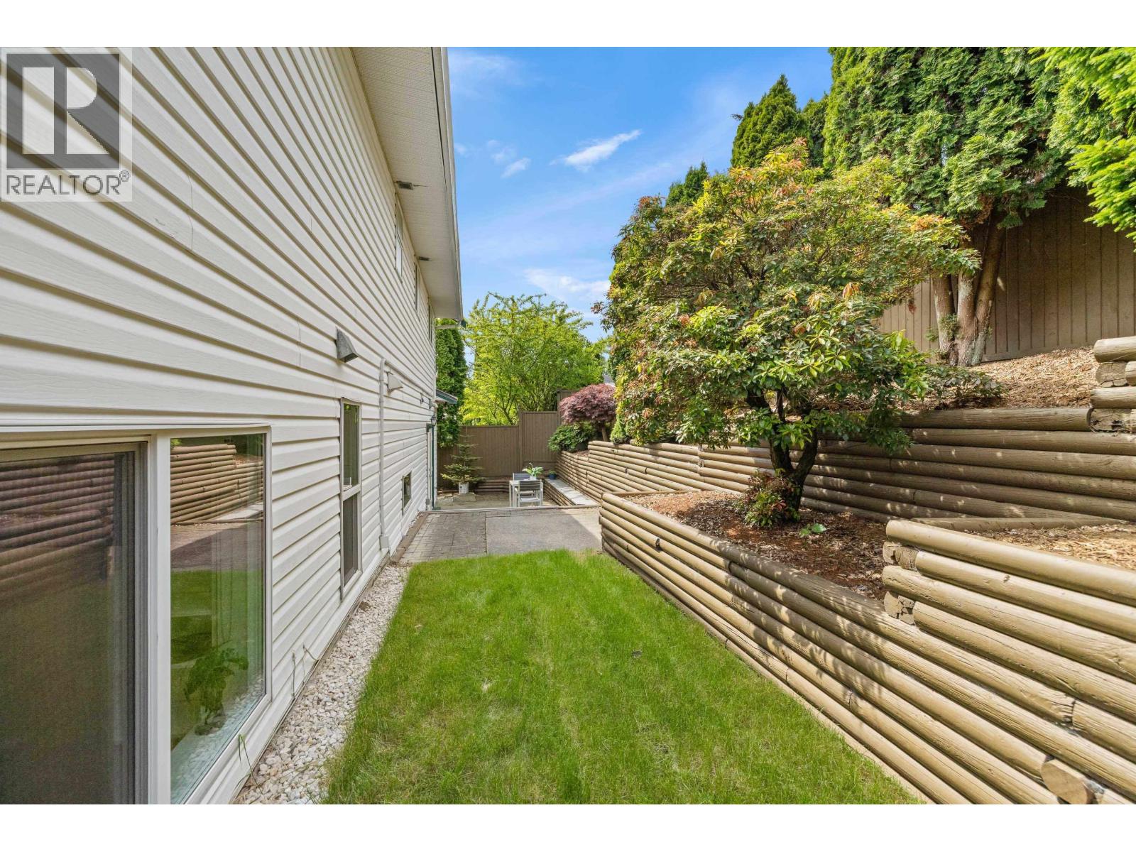1314 Daimler Street Property Photo 35