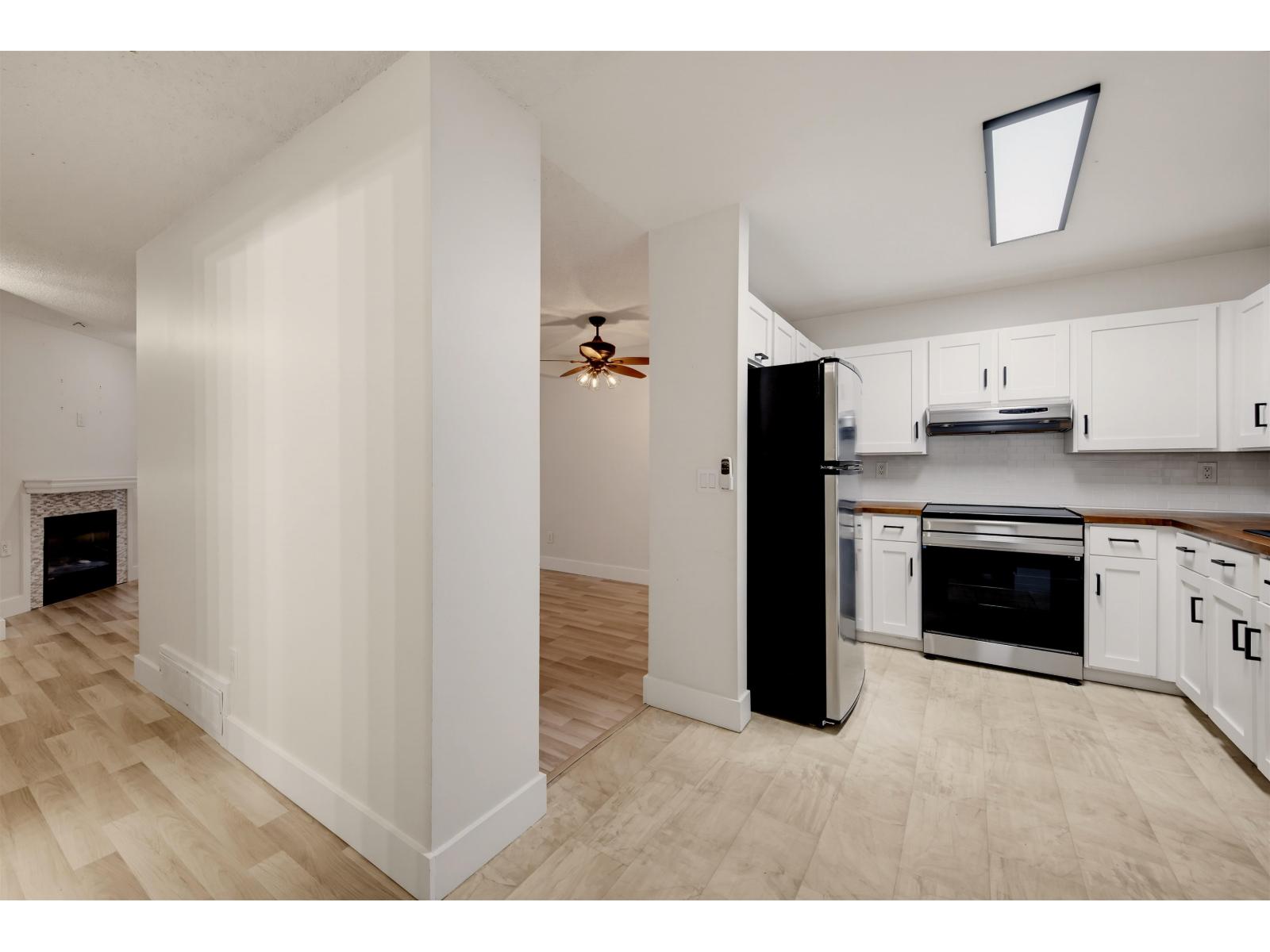 9 32705 Fraser Crescent Property Photo 13