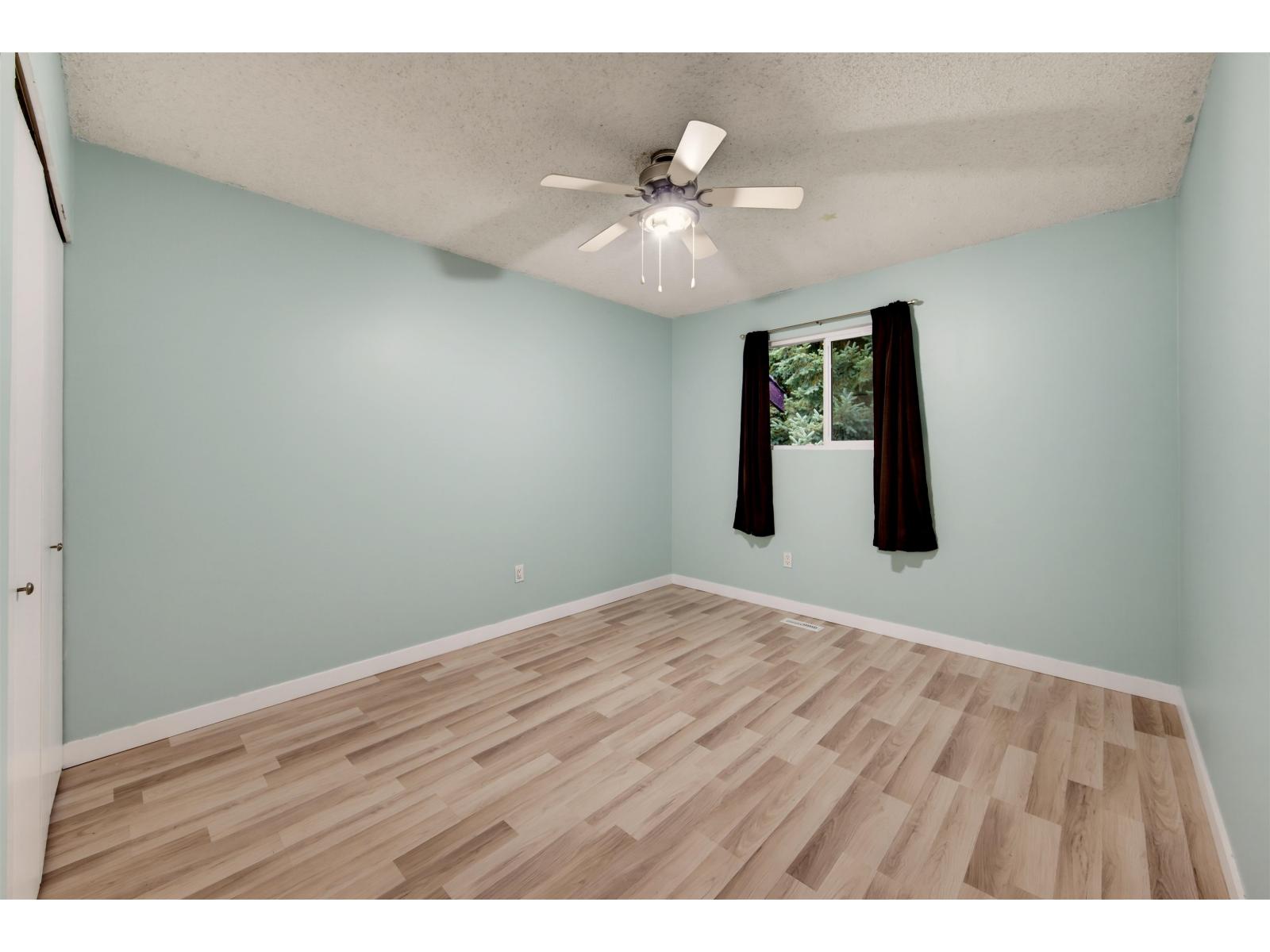 9 32705 Fraser Crescent Property Photo 16
