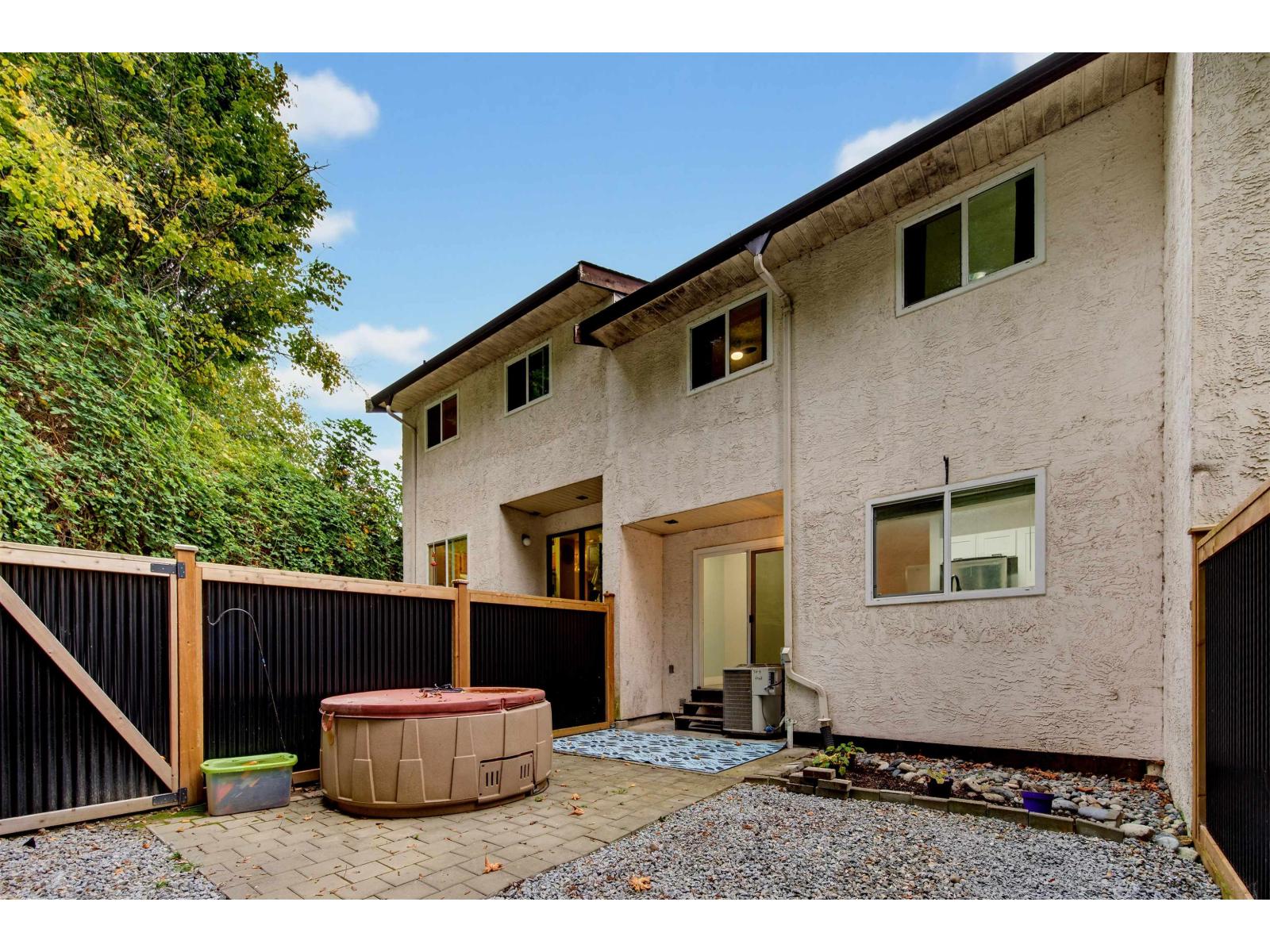 9 32705 Fraser Crescent Property Photo 21